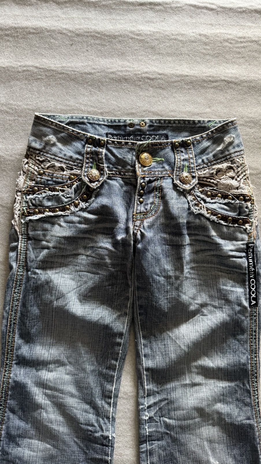 Japanese Brand Perfume by COOLA Distress Flare Denim Jeans Lace Patchwk Y2K Size 27" / US 4 / IT 40 - 7 Thumbnail