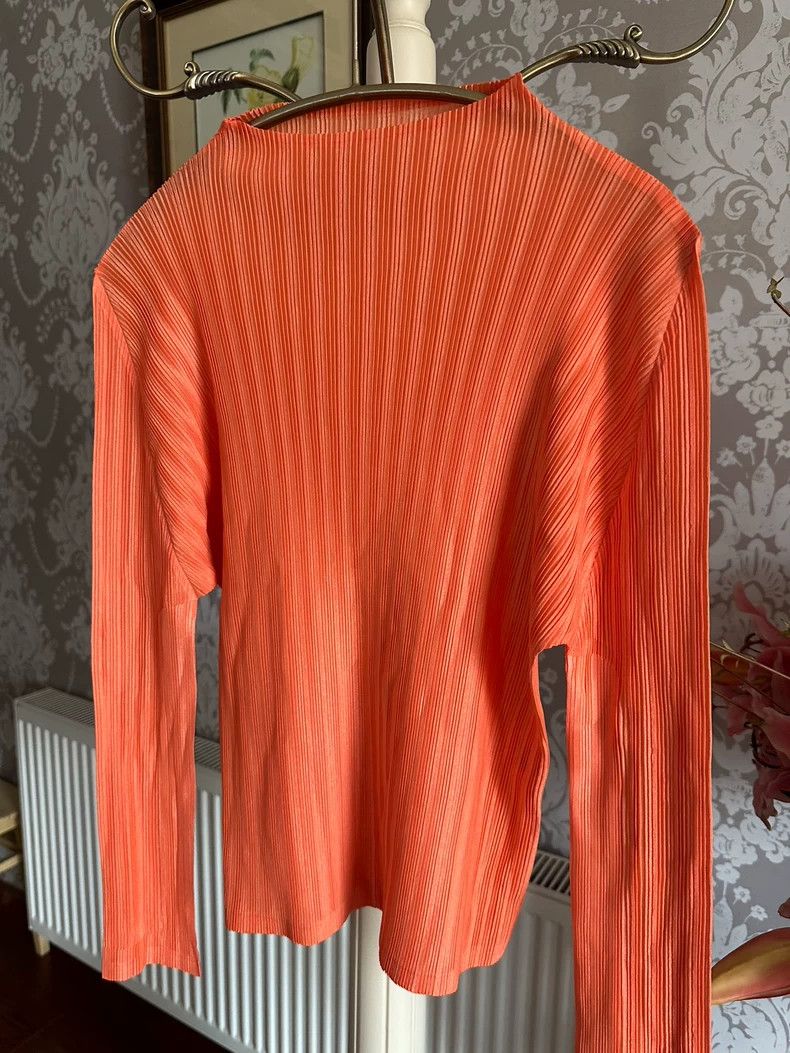 Issey Miyake Issey Miyake size:3 Orange, wide rib, stand-up collar, lon Size XS / US 0-2 / IT 36-38 - 1 Thumbnail