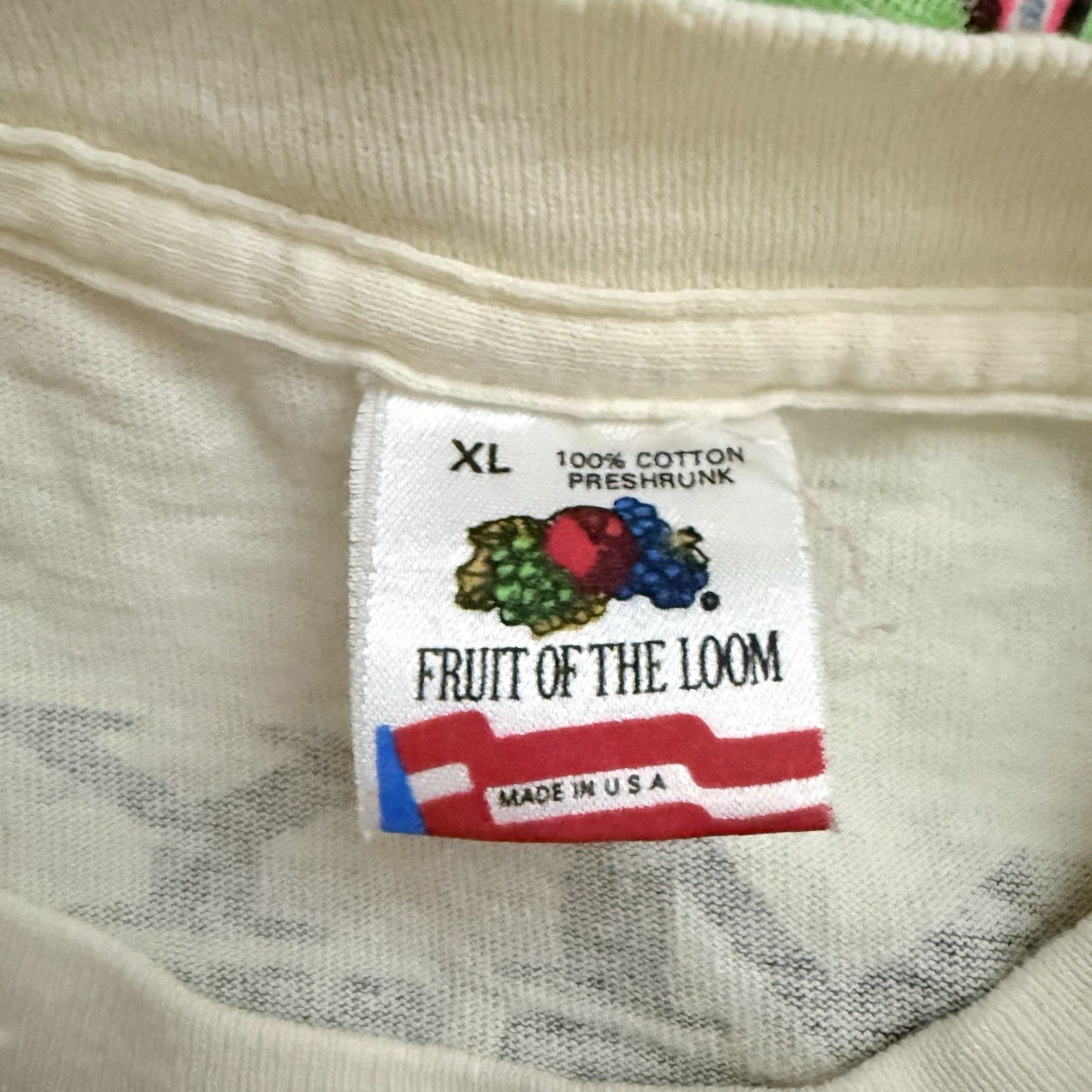 Vintage VINTAGE Fruit of the Loom 1989 World Graphic Tee Mens XL White USA Single Stitch Size US XL / EU 56 / 4 - 5 Thumbnail