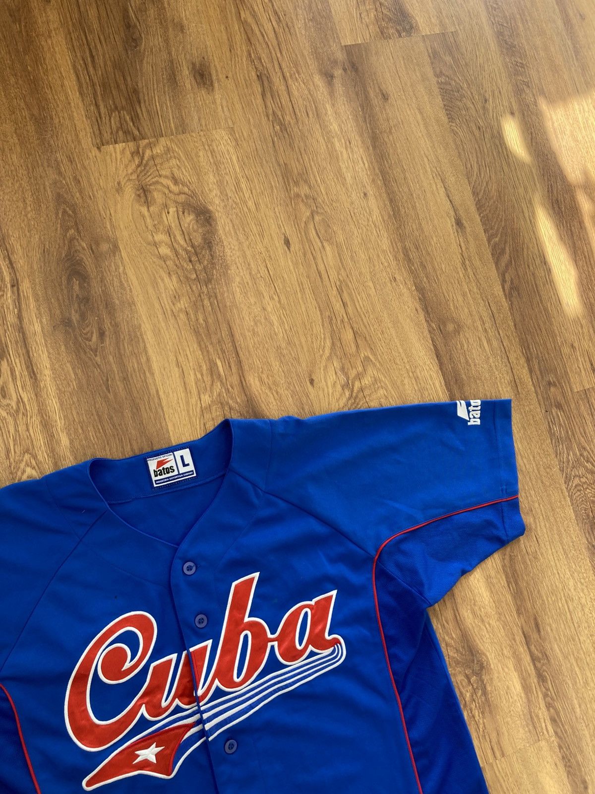 MLB Vintage batos cuba mlb jersey L y2k drip blokecore yankees Size US L / EU 52-54 / 3 - 5 Thumbnail