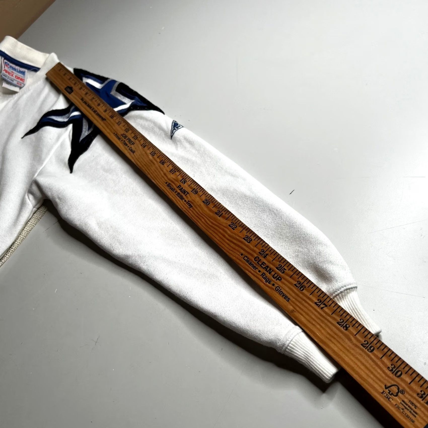 NFL VINTAGE Dallas Cowboys Apex One NFL Crewneck Sweatshirt White Blue Stars Mens M Size US M / EU 48-50 / 2 - 2 Thumbnail
