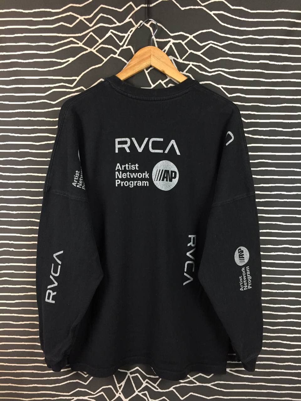 RVCA RVCA Artist Network Program Big Silhouette Long Sleeve Tee Size US L / EU 52-54 / 3 - 7 Thumbnail