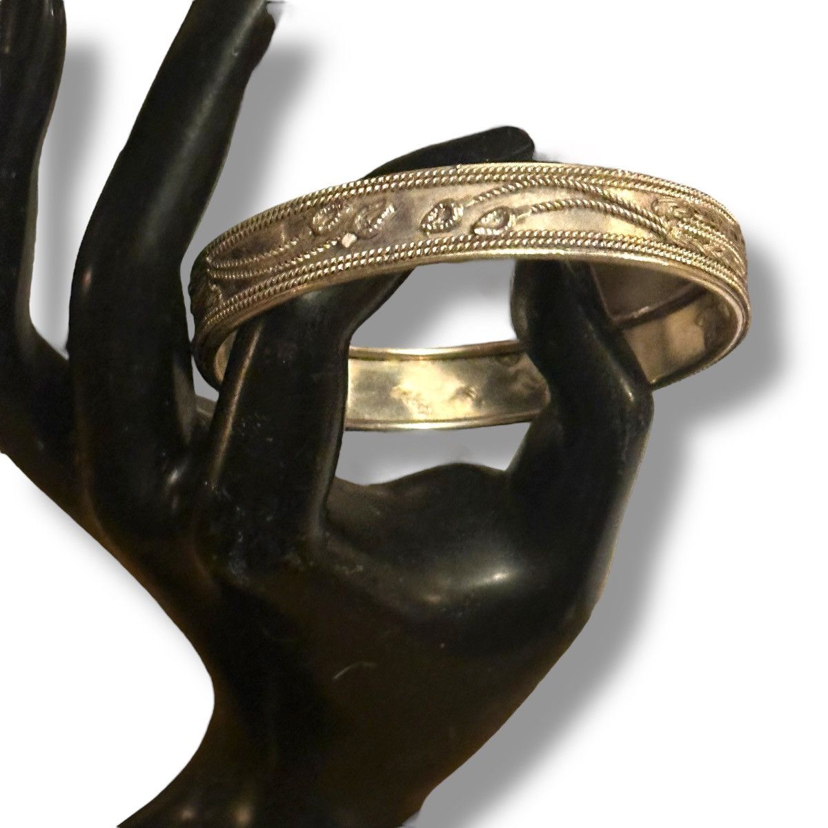 Vintage Vintage silver intricate design bangle bracelet Size ONE SIZE - 2 Thumbnail