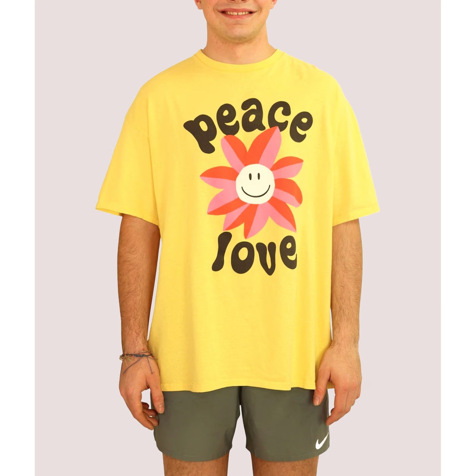 Junk Food Junk Food Mens Peace Love Flower Graphic T-Shirt, yellow, M Size US M / EU 48-50 / 2 - 1 Preview