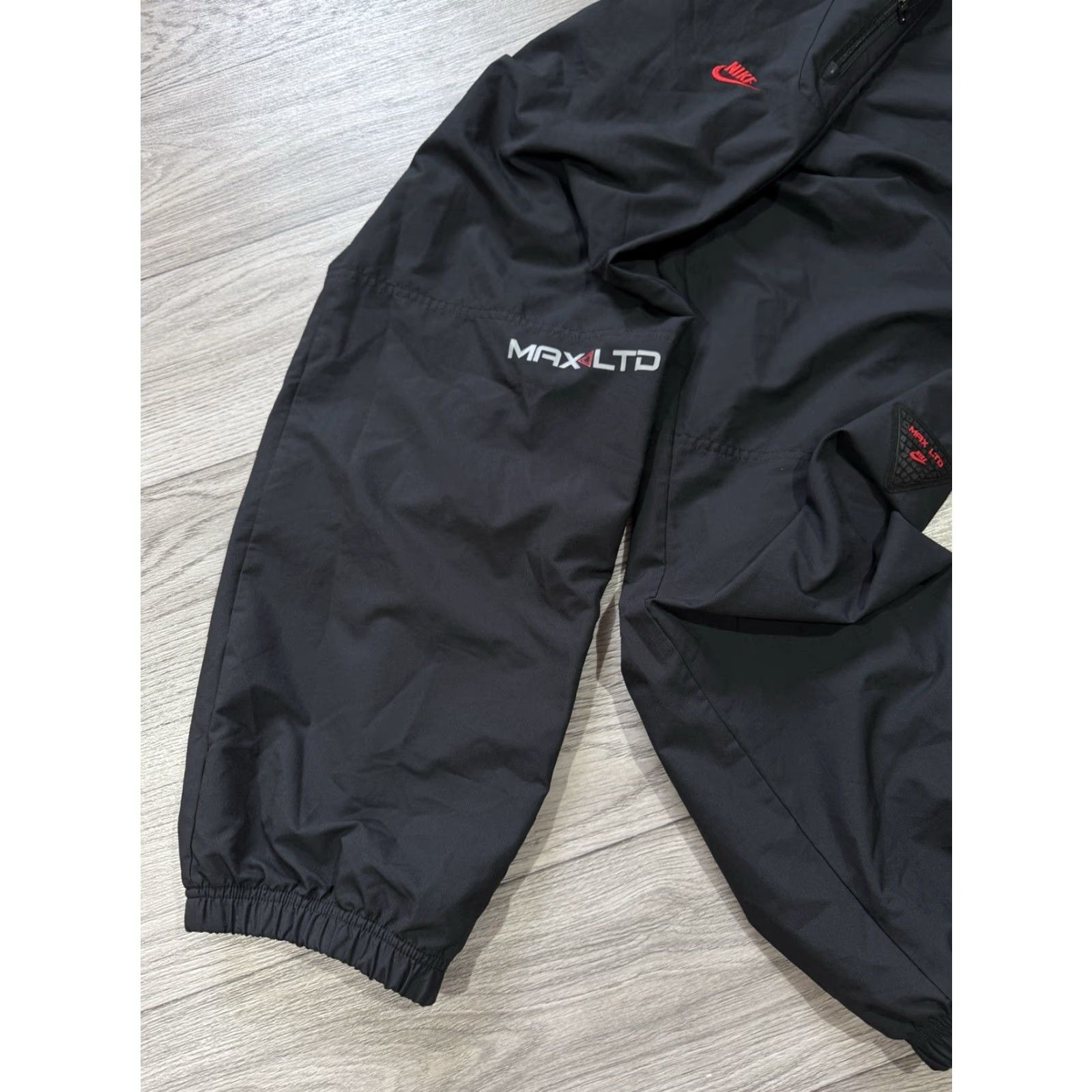 Nike VINTAGE Nike Jogger Pants Black M Size US 31 - 7 Thumbnail