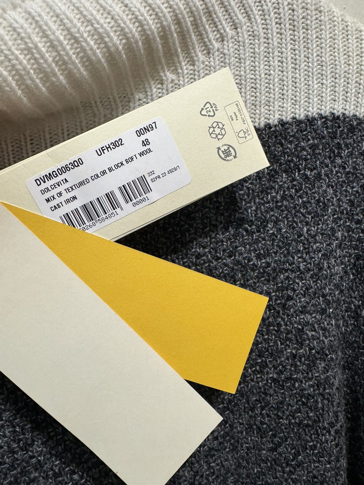 Marni TURTLENECK SWEATER - GREY/WHITE Size US M / EU 48-50 / 2 - 5 Thumbnail