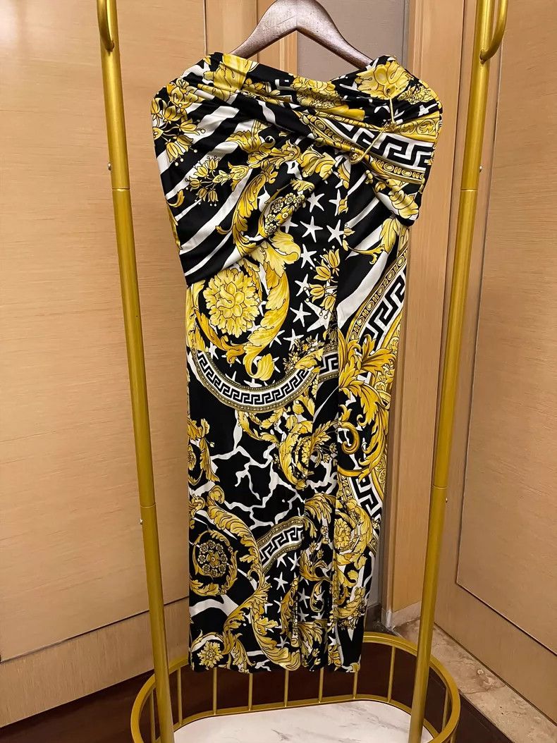 Versace Versace Printed slit skirt Size 26" / US 2 / IT 38 - 2 Thumbnail