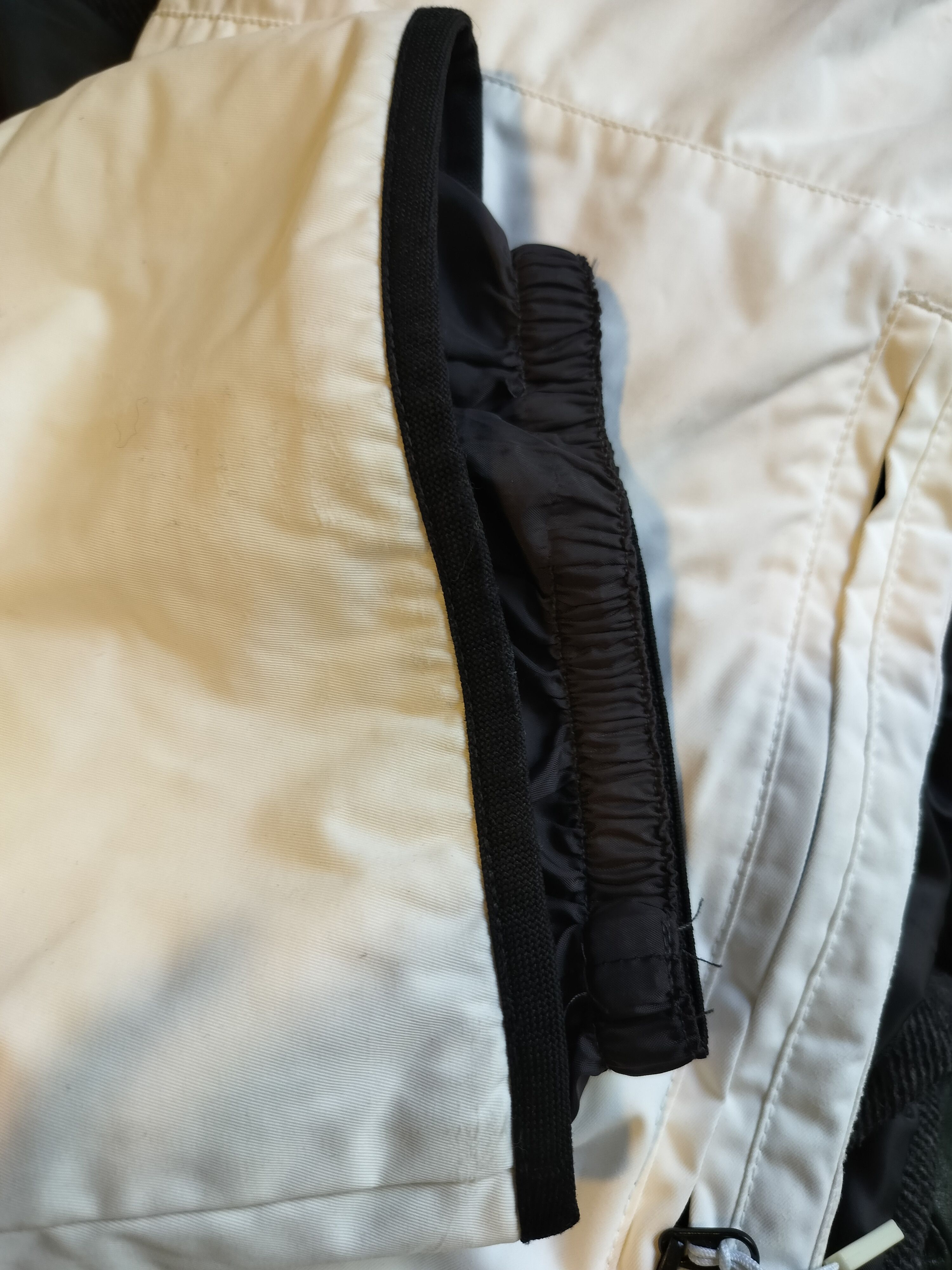 Orage Women's White Snow Pants by Orage, Size L, Adjustable Waist Size 28" / US 6 / IT 42 - 8 Thumbnail
