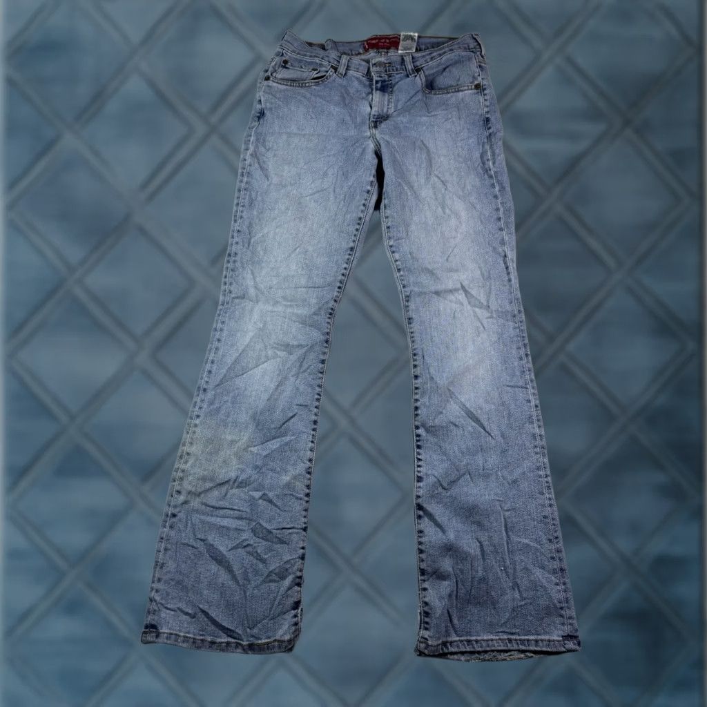 Levi's - Keep exact spelling and capitalization from original (Levi’S stays Levi’S, not NIKE) Size 30" / US 8 / IT 44 - 1 Thumbnail