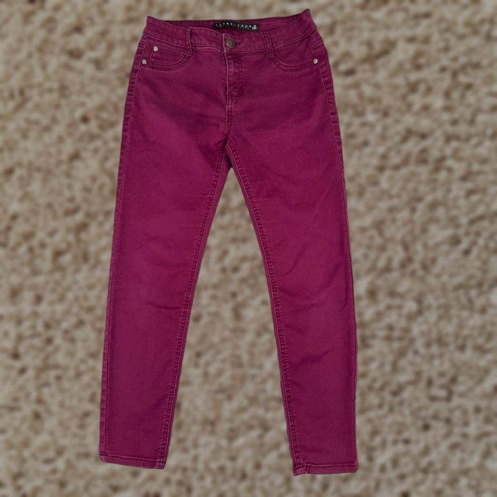 Vintage Tinseltown Jeans Juniors 9 Skinny Mid Rise Magenta Cotton Blend Stretch 28x26 Denim Womens Jeans 5-Pocket Zipper Distressed Velvety Size 30" / US 8 / IT 44 - 1 Thumbnail