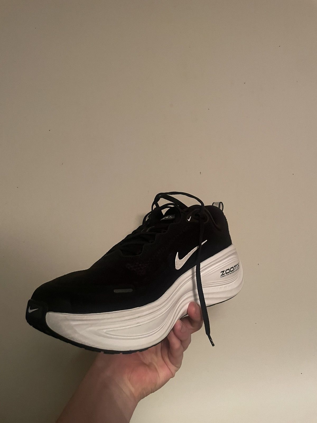 Nike Nike Vomero 18 Plus, Black and White, size 12 UK Size US 13 / EU 46 - 8 Thumbnail