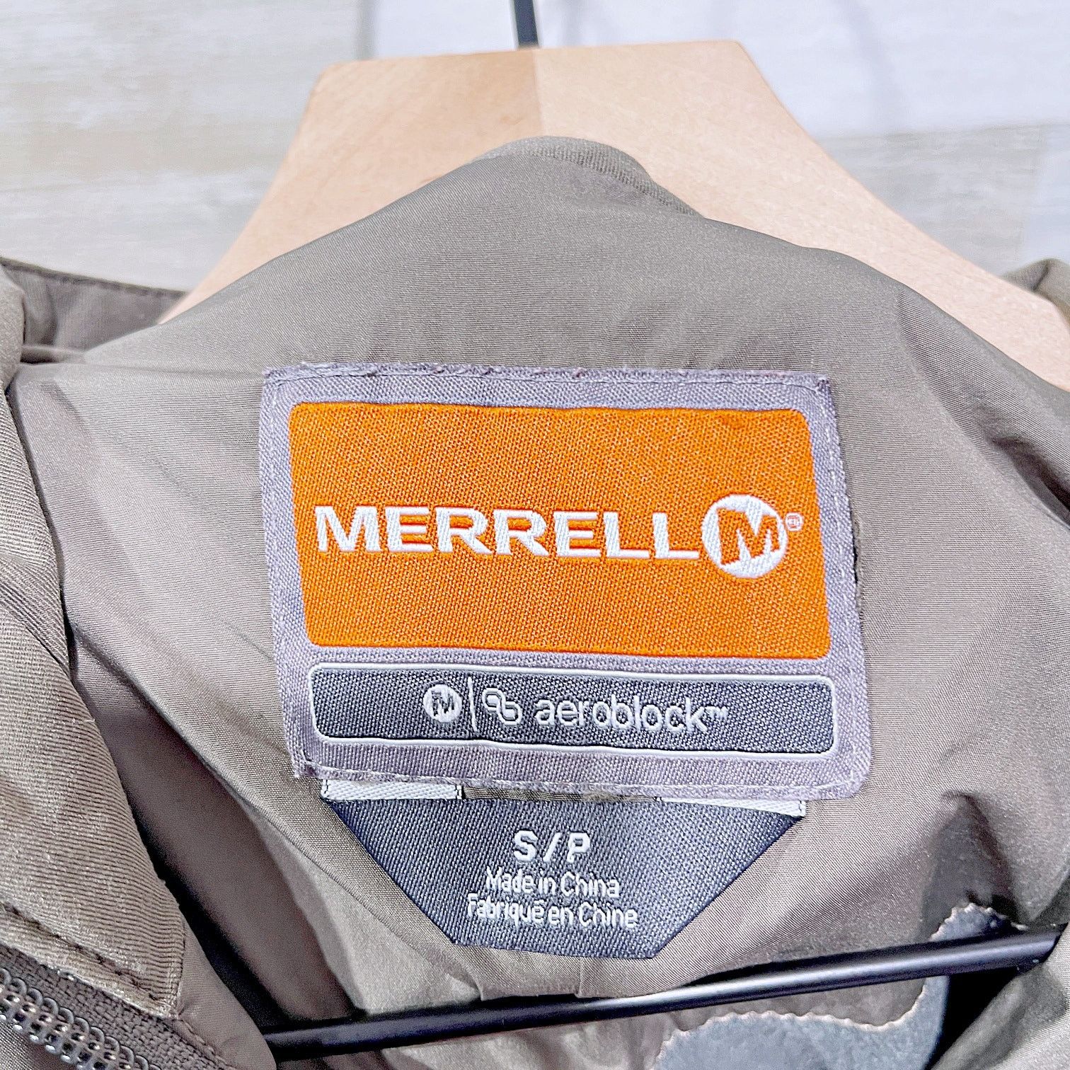Merrell Merrell Aeroblock Windbreaker Jacket Olive Green Mens Small Size US S / EU 44-46 / 1 - 6 Thumbnail
