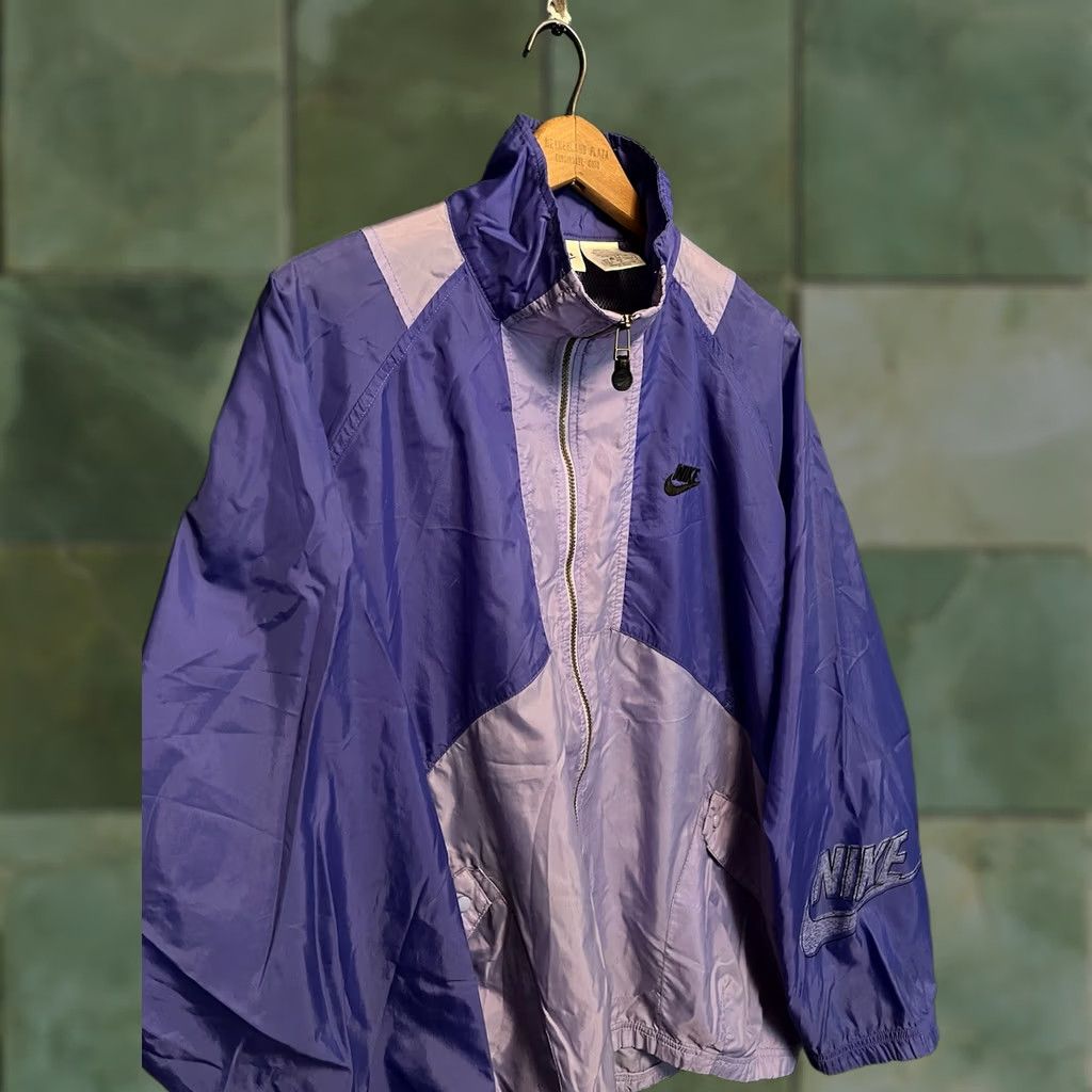 Nike VINTAGE Nike Air Women’s Windbreaker Jacket XL Purple 90s USA Women Size XL / US 12-14 / IT 48-50 - 1 Thumbnail