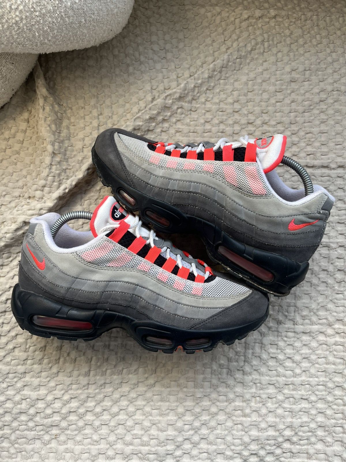 Nike Air max 95 solar red (2018) Size US 9 / EU 42 - 1 Thumbnail