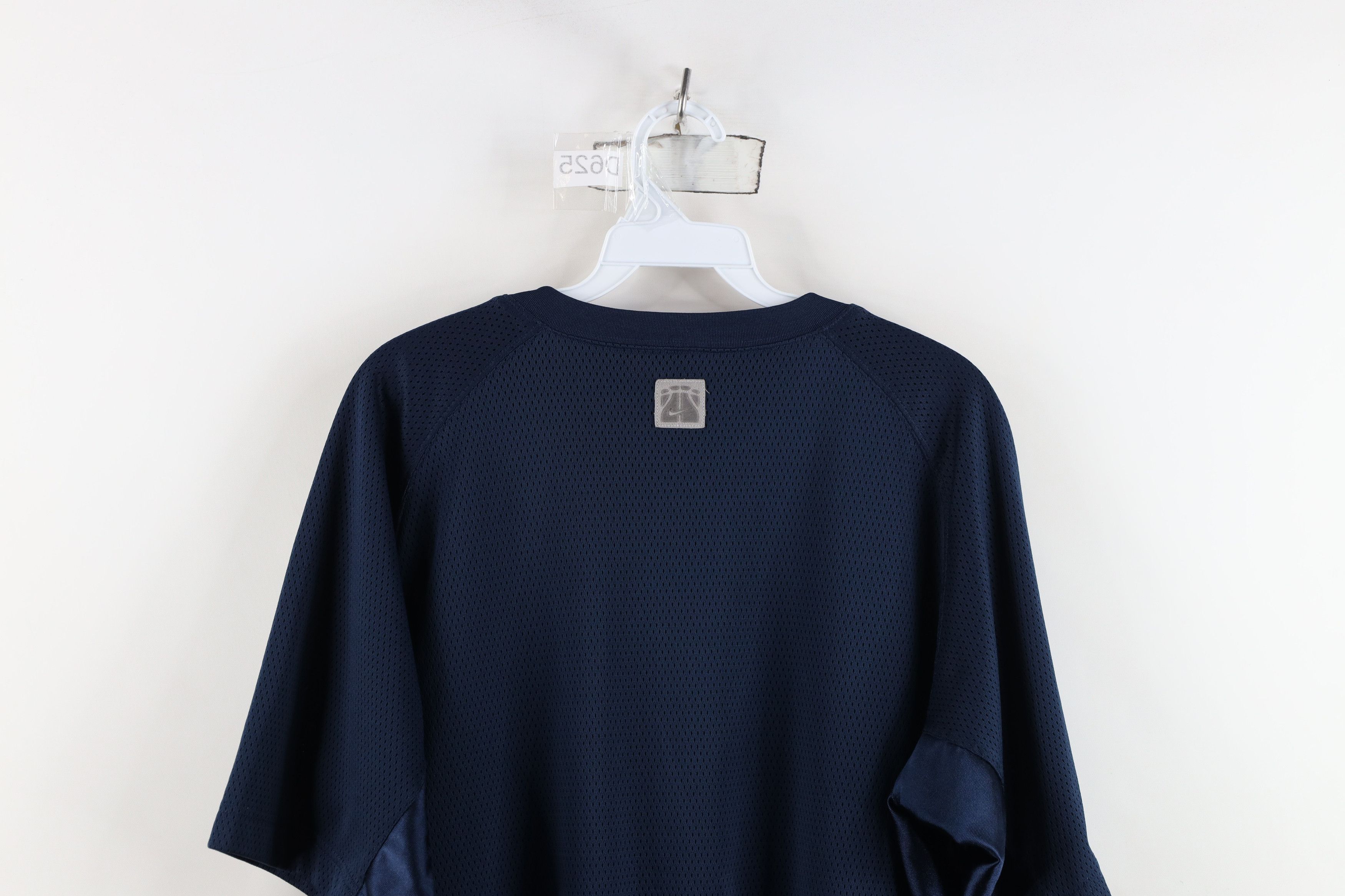 Nike Vintage Y2K Nike Basketball Scott Center Swoosh Mesh T-Shirt Size US M / EU 48-50 / 2 - 13 Thumbnail
