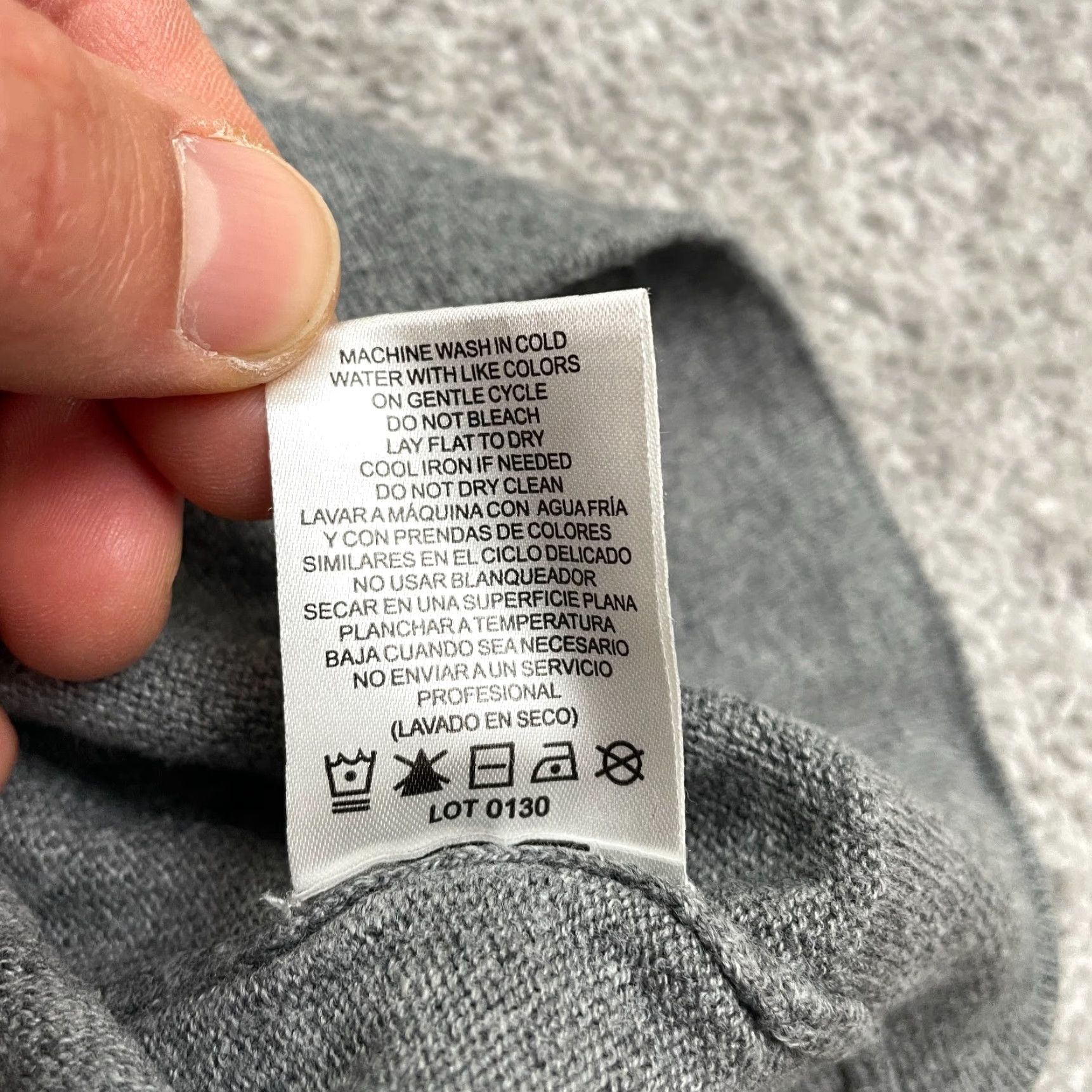 Vintage Hilary Radley Hoodie Pullover Womens Small Gray Lightweight Knit Cotton Nylon Viscose Logo Sweatshirt Casual Shirt? Size S / US 4 / IT 40 - 7 Thumbnail