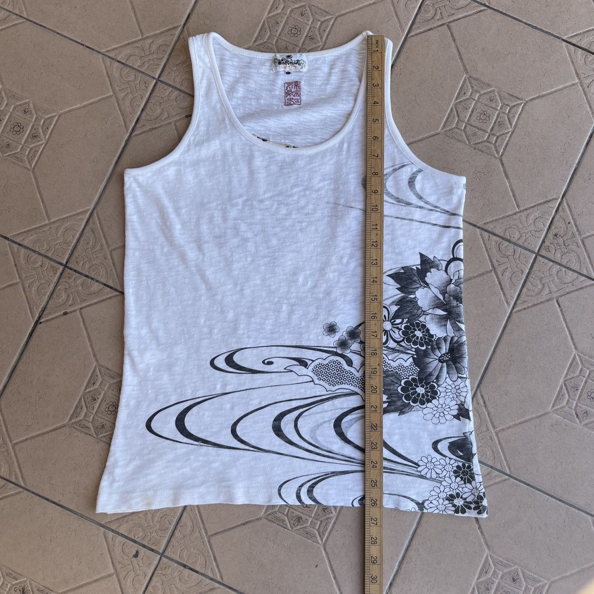 Japanese Brand × Vintage Karakuri Sukajan Vintage Tank Top Size M to L Size US M / EU 48-50 / 2 - 13 Thumbnail