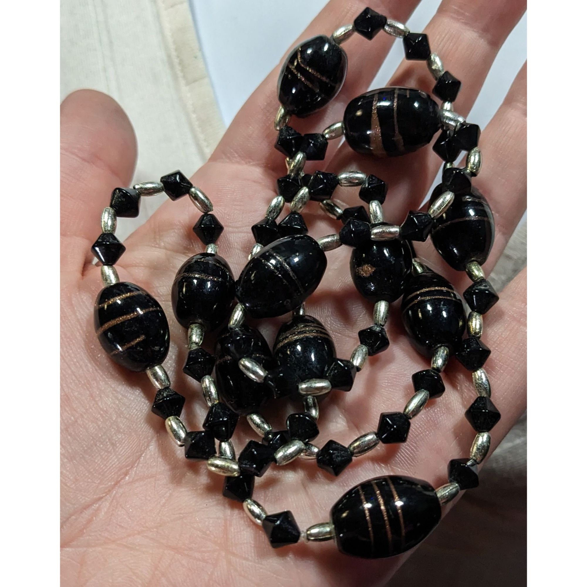 Other Gothic Black Glass And Silver Tone Beaded Necklace Size ONE SIZE - 5 Thumbnail