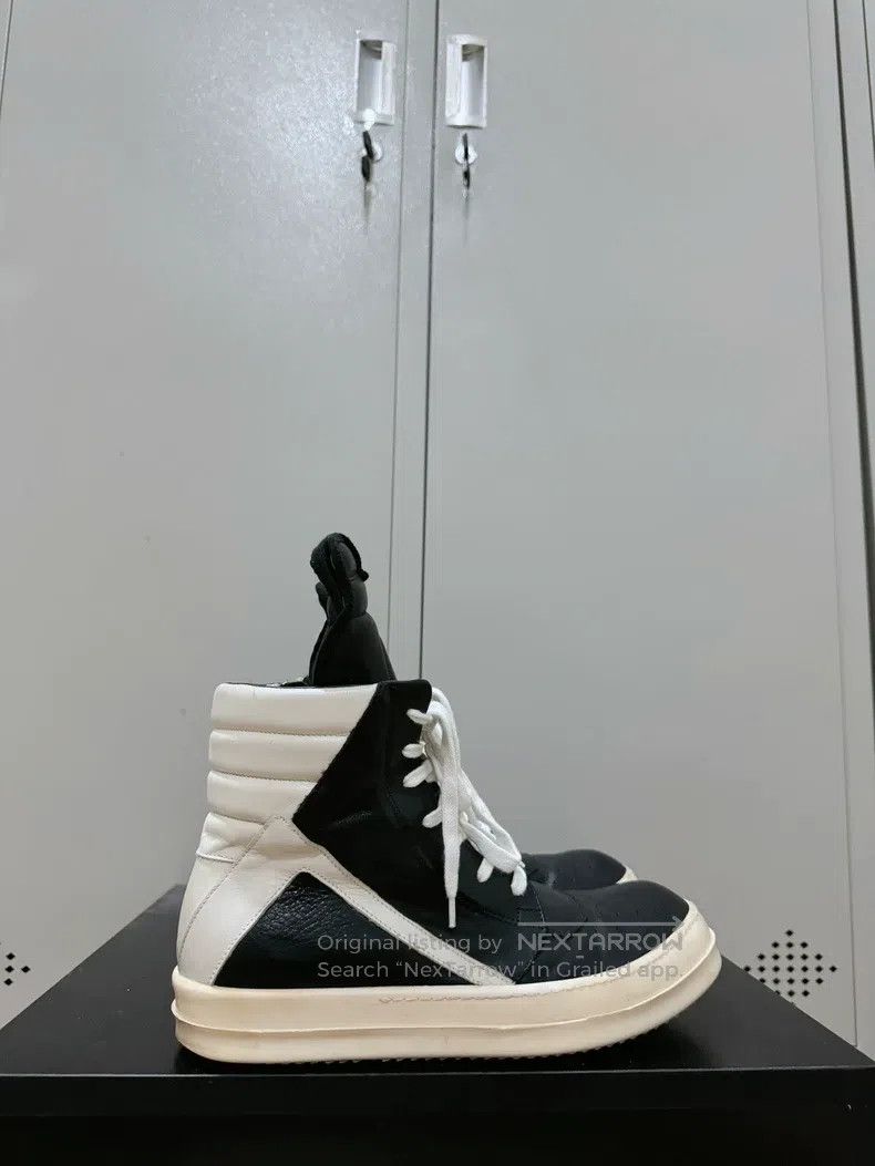 Rick Owens Rick Owens Black and white cowhide inverted triangle Size US 7 / EU 40 - 3 Thumbnail
