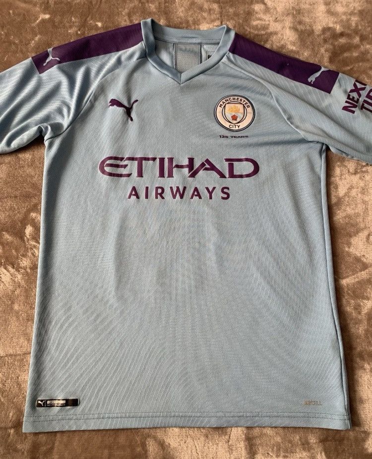 Puma Rodrigo jersey manchester city Size US S / EU 44-46 / 1 - 2 Thumbnail