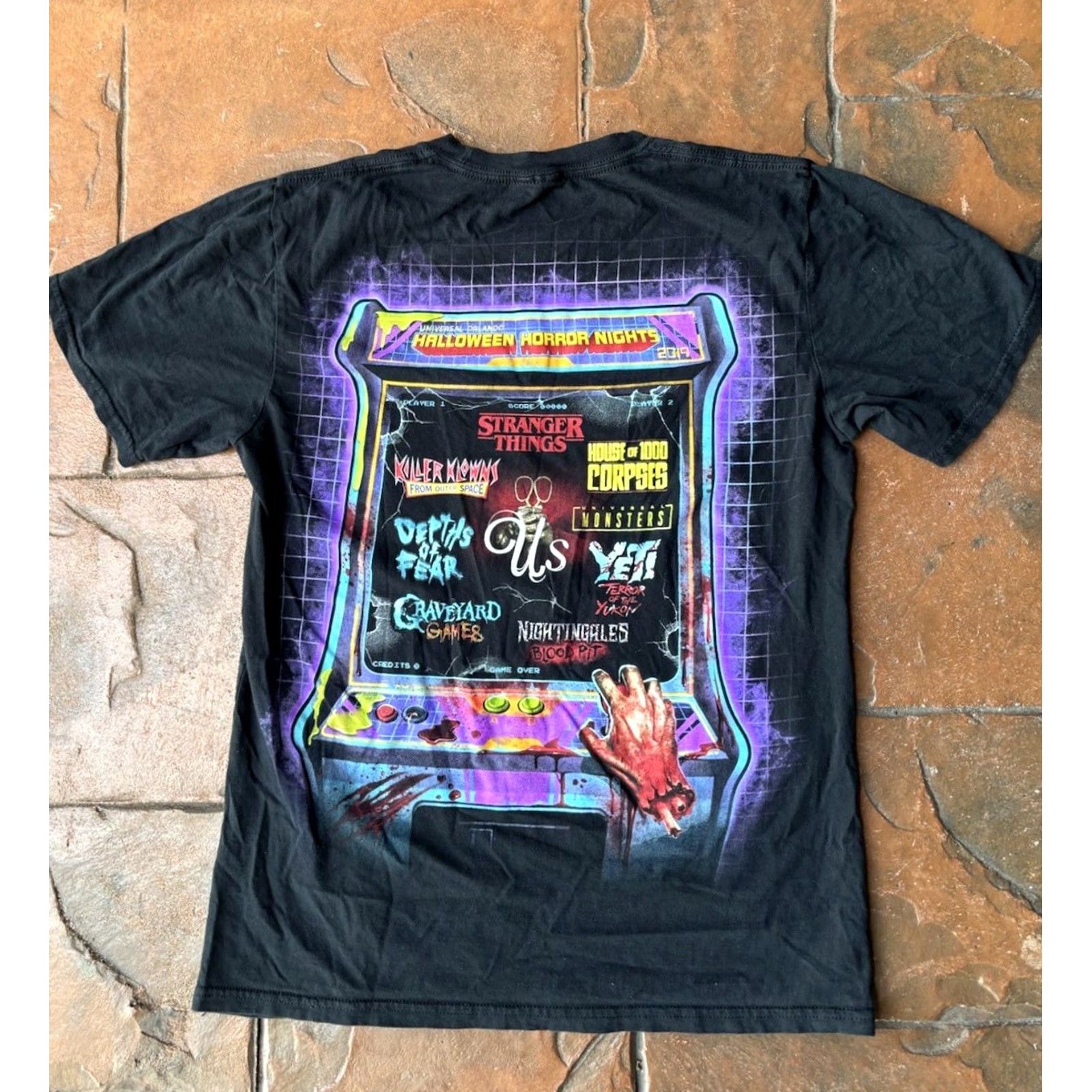 Vintage Halloween Horror Nights Universal Studios 2019 T-Shirt XS Stranger Things Shirt Mens Black Cotton Crew Neck Short Sleeve Logo Canvas Size US XS / EU 42 / 0 - 3 Thumbnail