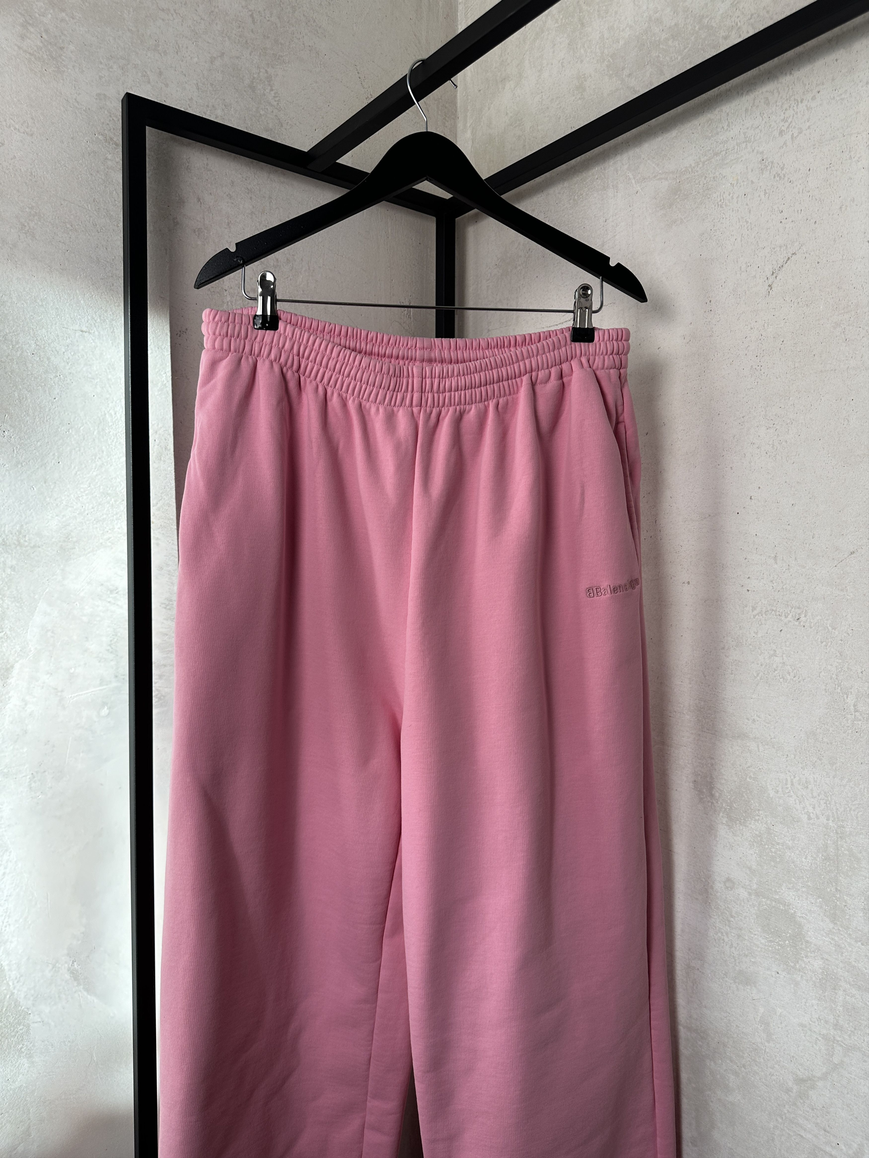 Balenciaga Balenciaga Pink BB Logo Sweatpants Size US 34 / EU 50 - 2 Thumbnail