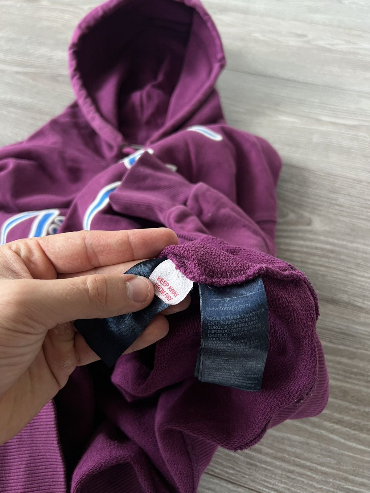 Tommy Hilfiger Tommy Hilfiger Jeans Signature Big Logo Purple Hoodie Size US L / EU 52-54 / 3 - 19 Thumbnail