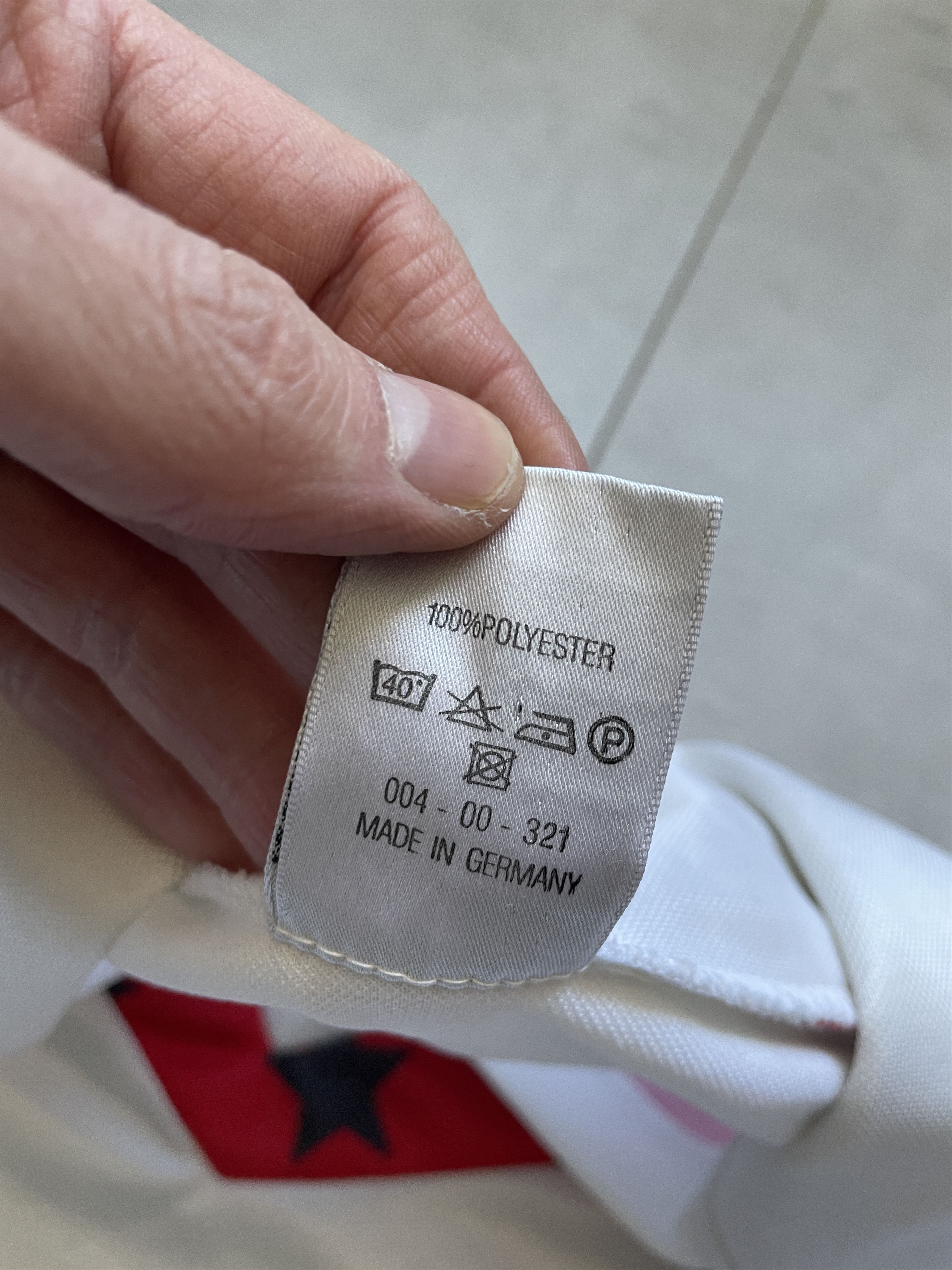 Puma VINTAGE PUMA 90S \WHITE RED BLOKECORE STAR TEMPLATE JERSEY Size US L / EU 52-54 / 3 - 5 Thumbnail