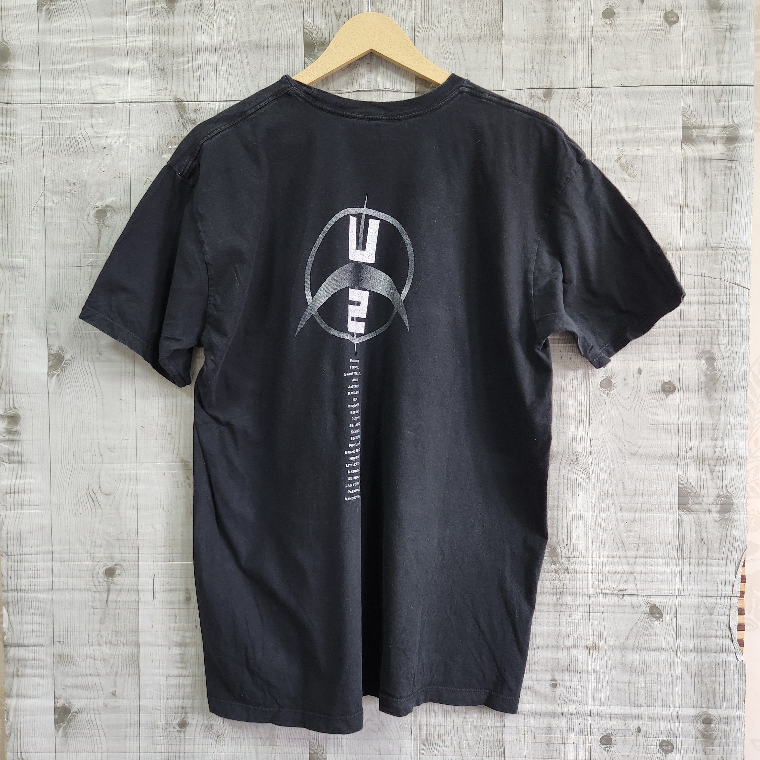 Band Tees × Vintage Vintage Y2K Bono U2 Tour 360 Black TShirt Size US L / EU 52-54 / 3 - 12 Thumbnail