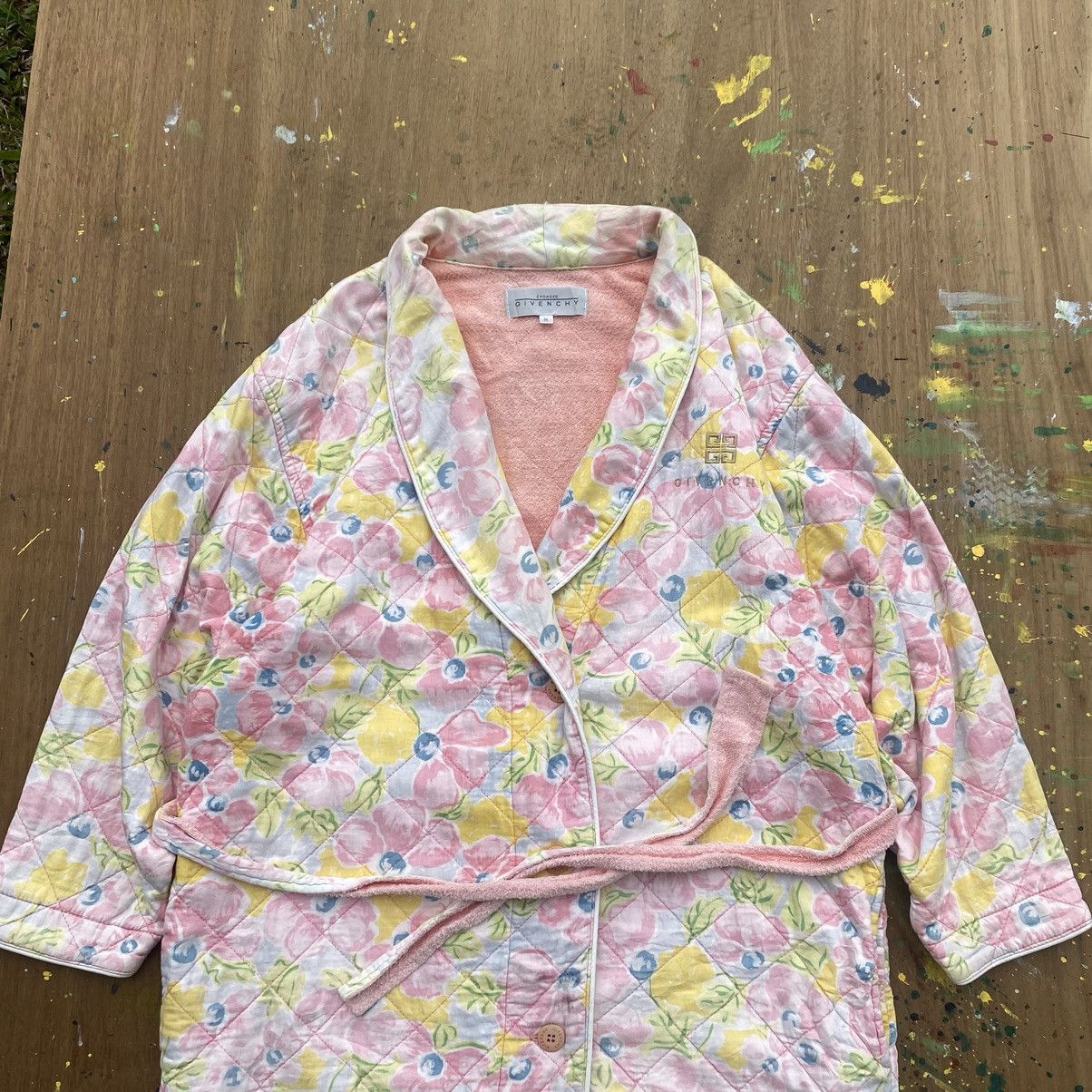 Givenchy Vintage Givenchy Bathrobe Pink Flower Size M / US 6-8 / IT 42-44 - 2 Thumbnail