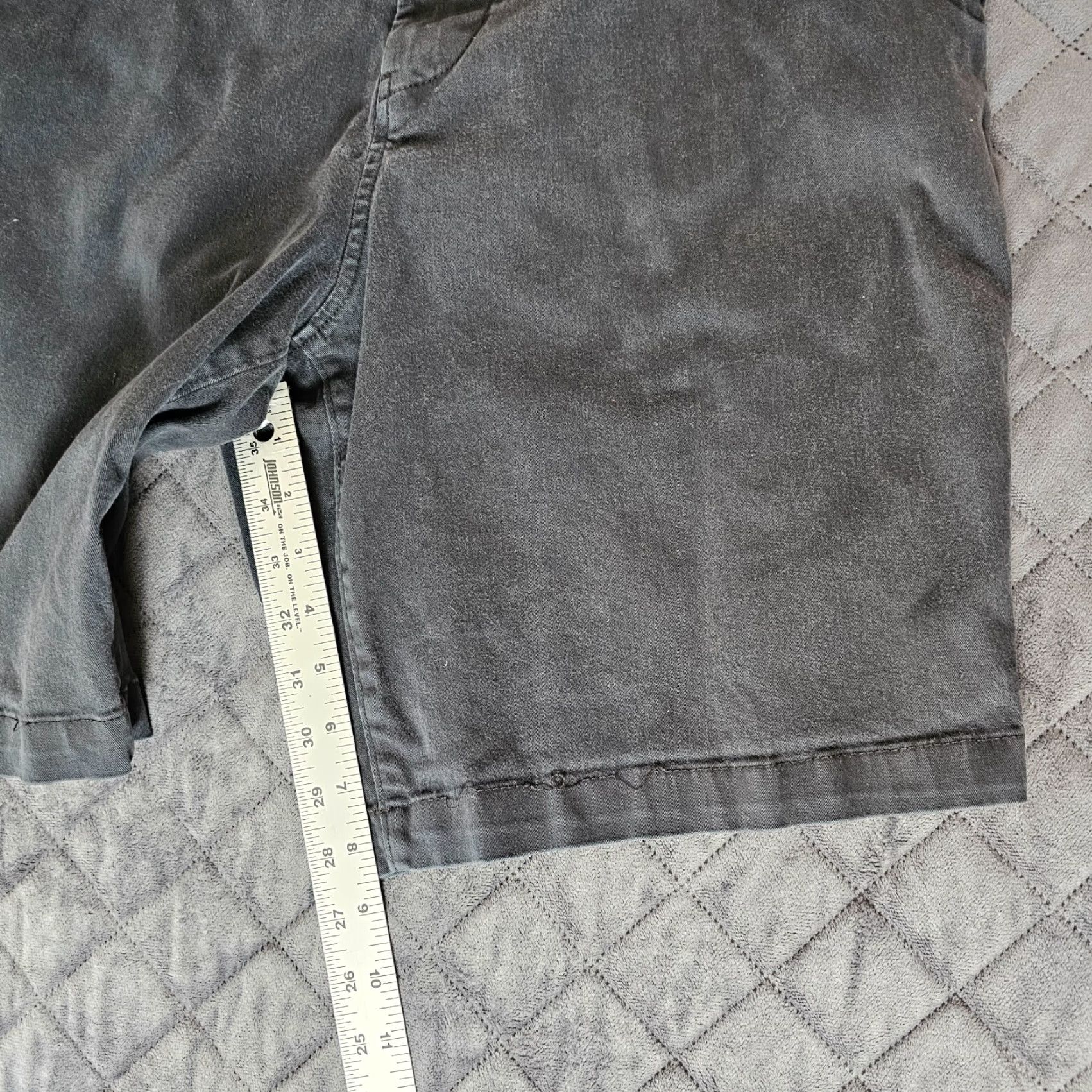 Express Express Chino Shorts Stretch+ Black 38 x 10" Inseam Classic At The Knee Casual Mens Size US 38 / EU 54 - 6 Thumbnail