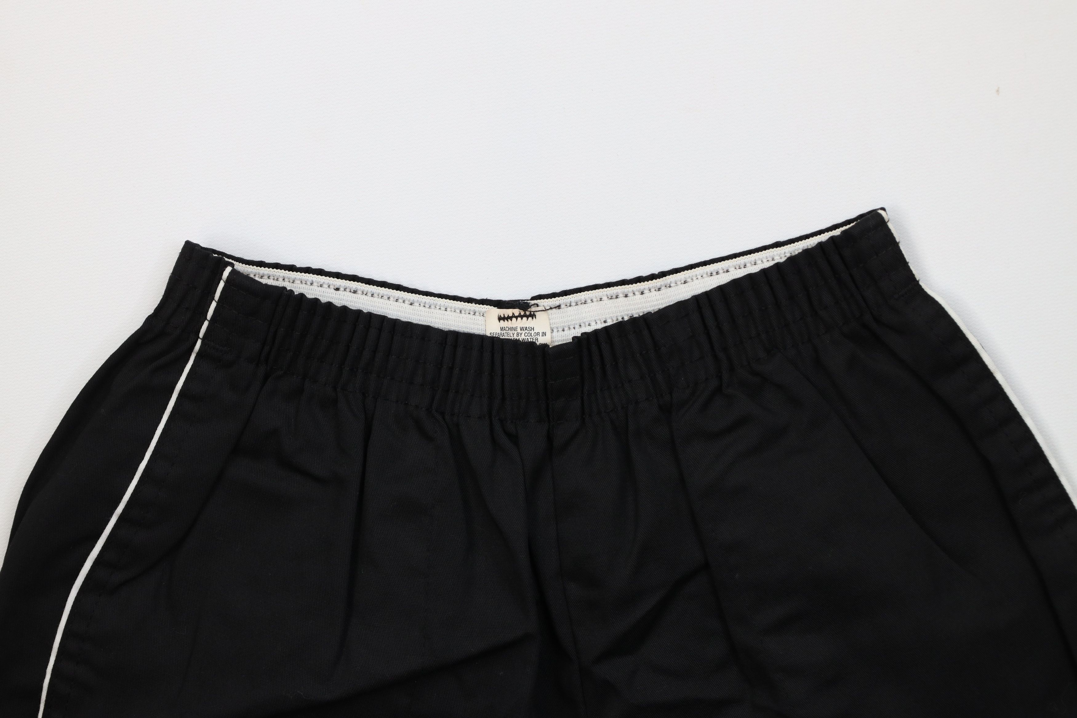 Vintage Vintage 70s Streetwear Jogging Short Shorts Black USA Size US 32 / EU 48 - 2 Thumbnail