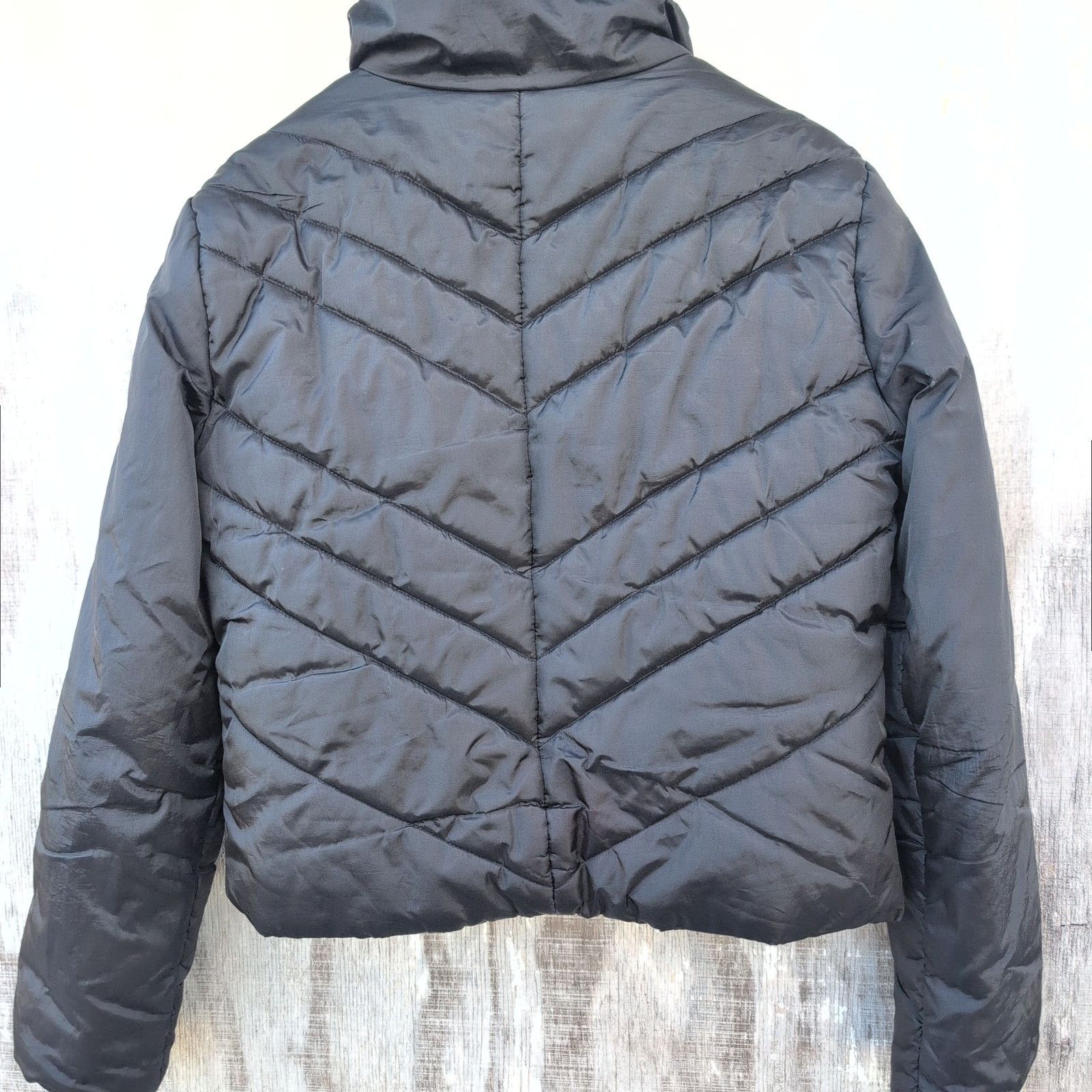Guess Vintage Guess Quilted Puffer Women's M Y2KBaddie GorpCore Size M / US 6-8 / IT 42-44 - 5 Thumbnail