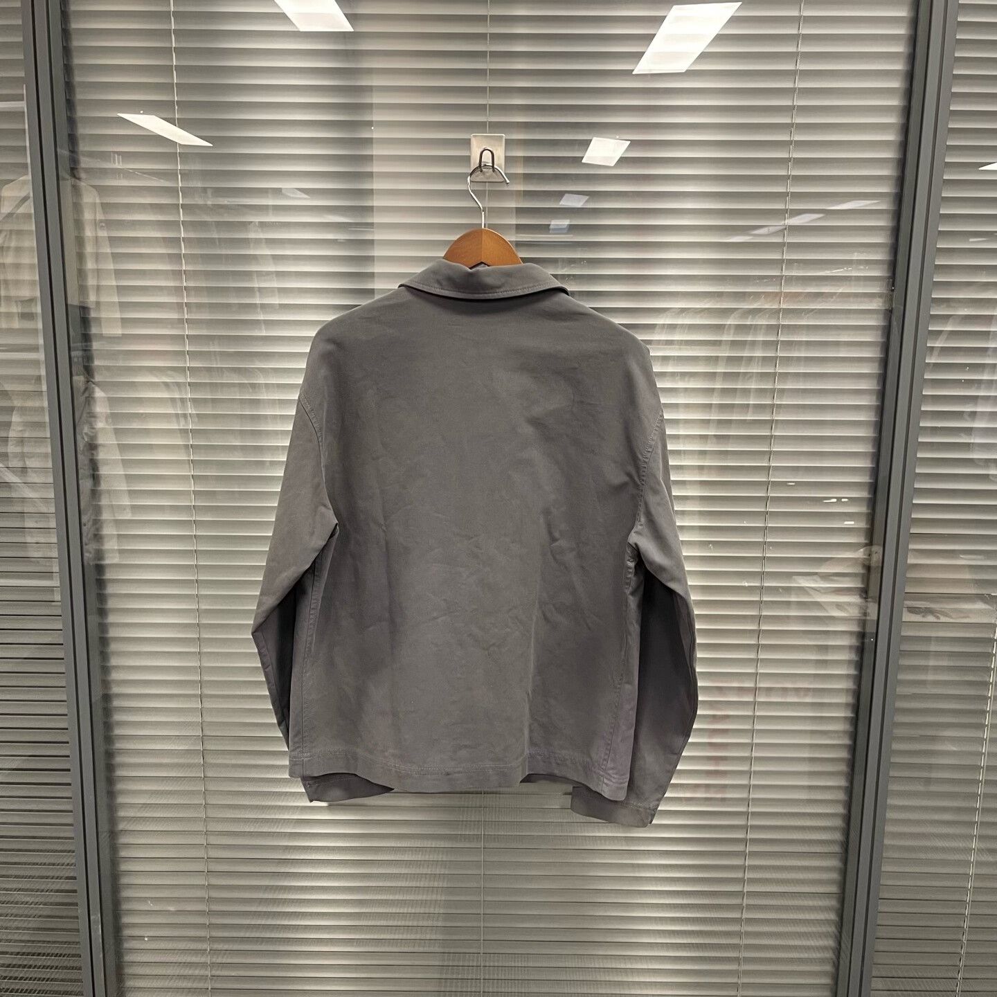 Louis Vuitton gray embroidered work jacket by louis vuitton Size US L / EU 52-54 / 3 - 2 Thumbnail