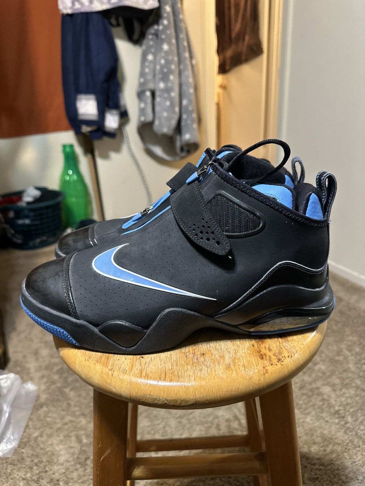 Nike Vintage Nike Zoom flight club 2009 size 10 Size US 10 / EU 43 - 4 Thumbnail