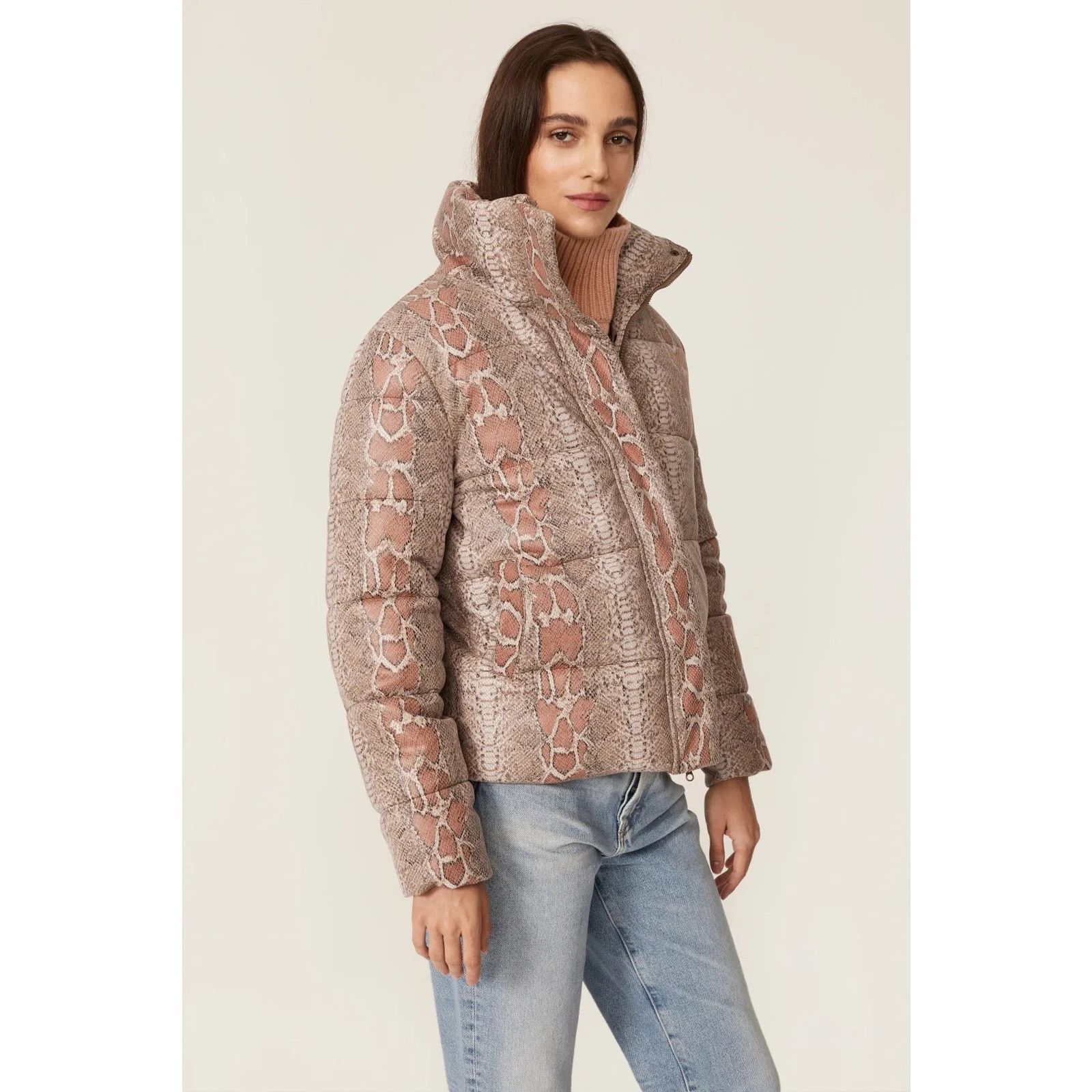 Other Unreal Fur NWOT Python Puffer Jacket Faux Leather Women’s L Size L / US 10 / IT 46 - 2 Thumbnail