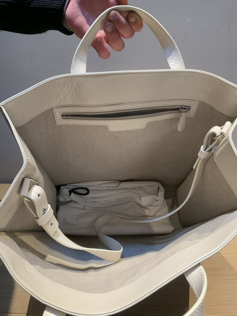 Courreges Courrèges Heritage Leather Tote Bag - Off-White/Ecru Size ONE SIZE - 4 Thumbnail