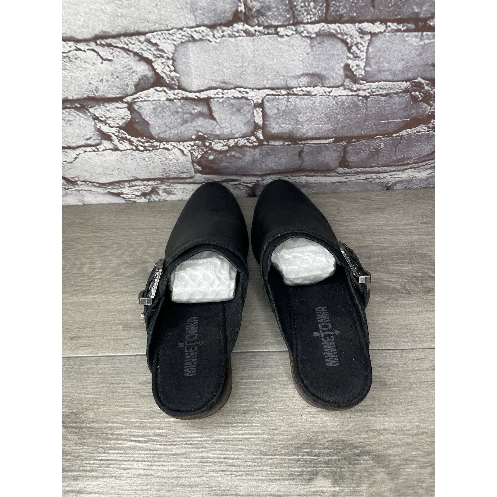 Minnetonka Minnetonka Black Leather Silver Buckle Billie Mules Shoes Wo Size US 7.5 / IT 37.5 - 17 Thumbnail