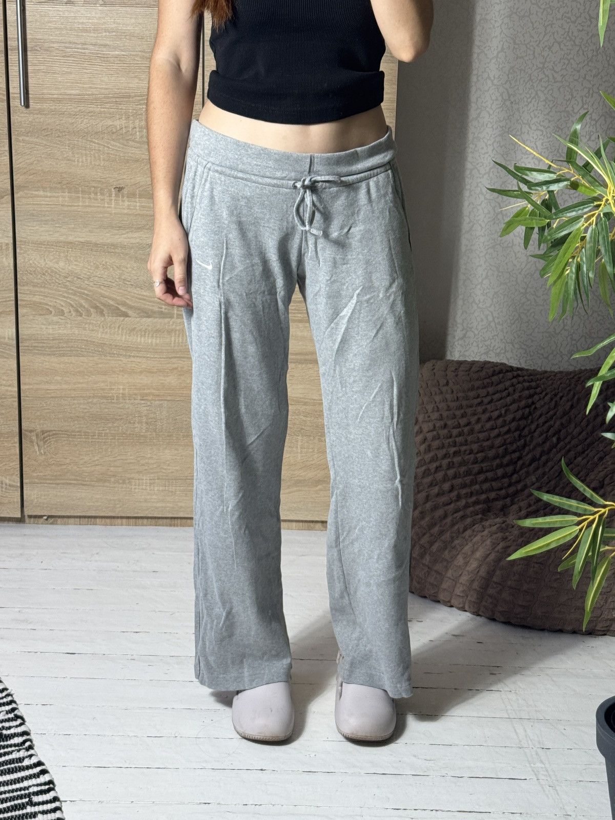 Nike VINTAGE NIKE MINI SWOOSH 2000s GRAY PANTS Size 30" / US 8 / IT 44 - 2 Thumbnail