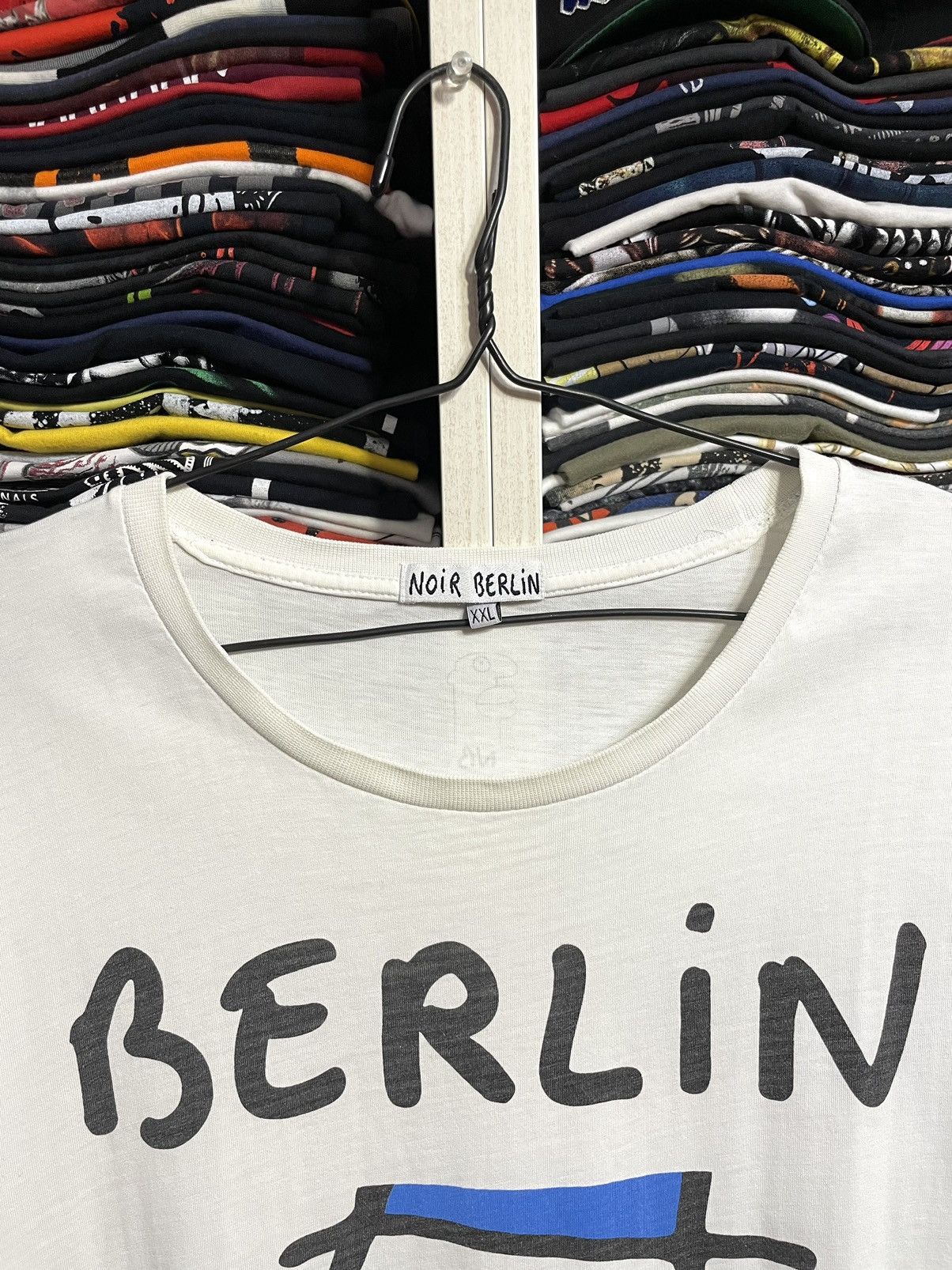 Arts & Science RARE Thierry Noir Berlin Germany Cartoon Faces T-Shirt Size US XXL / EU 58 / 5 - 4 Thumbnail