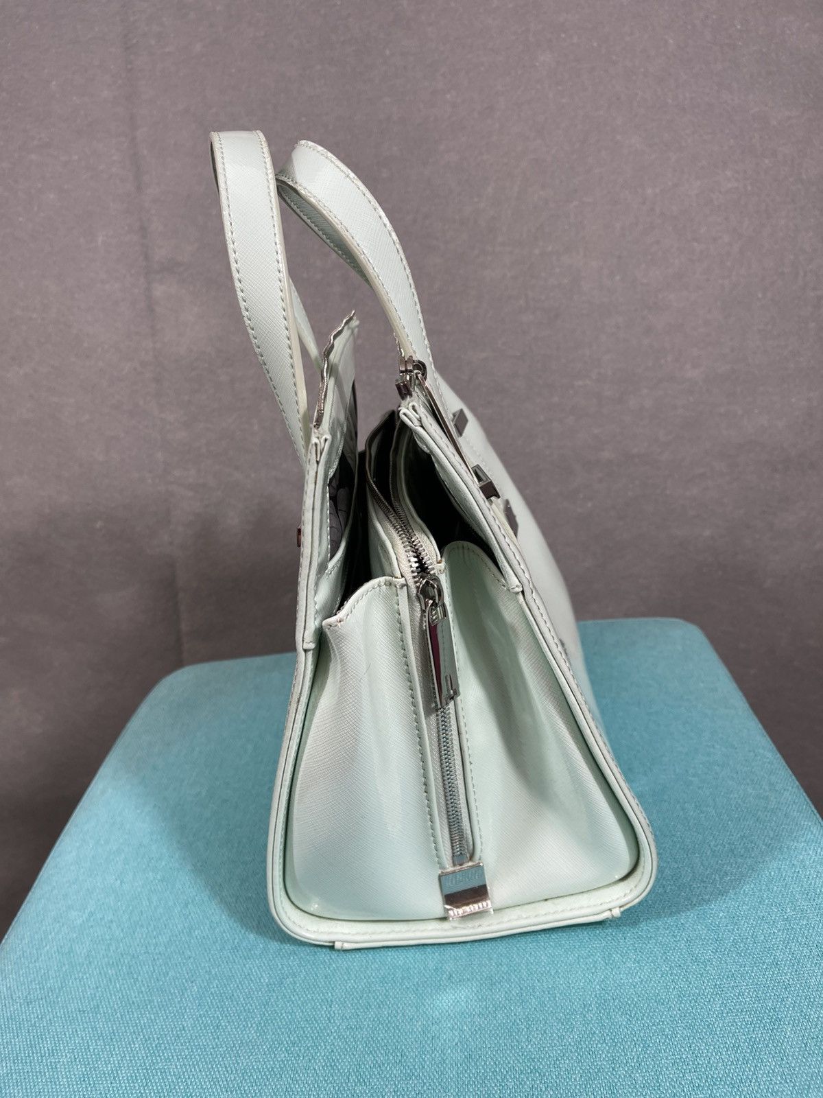 Ted Baker Ted Baker mint green patent bowler in fair condition Size ONE SIZE - 3 Thumbnail