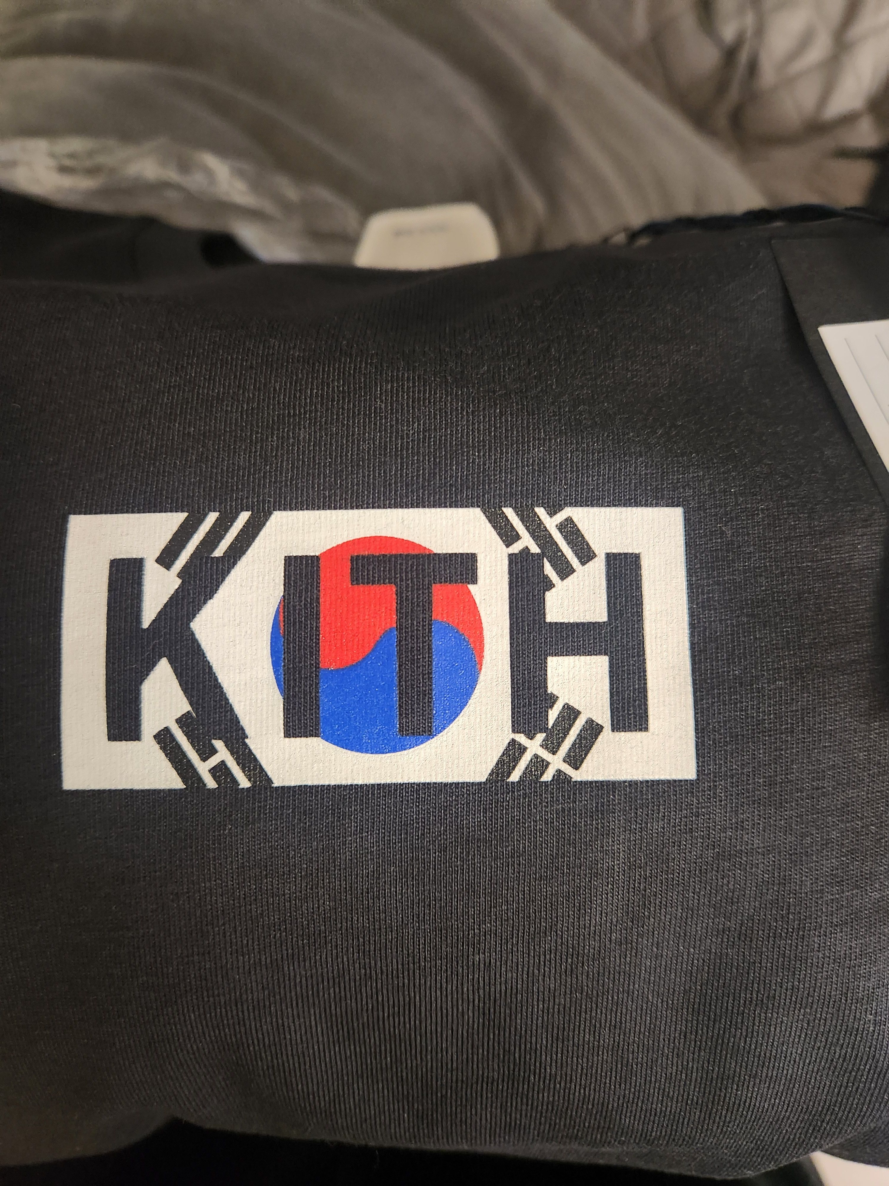 Kith Kith Seoul box logo tee Size US M / EU 48-50 / 2 - 4 Thumbnail