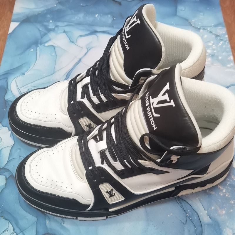 Louis Vuitton Louis Vuitton Trainer Low Top Fashion Sneakers 0089 Size US 8 / EU 41 - 1 Thumbnail