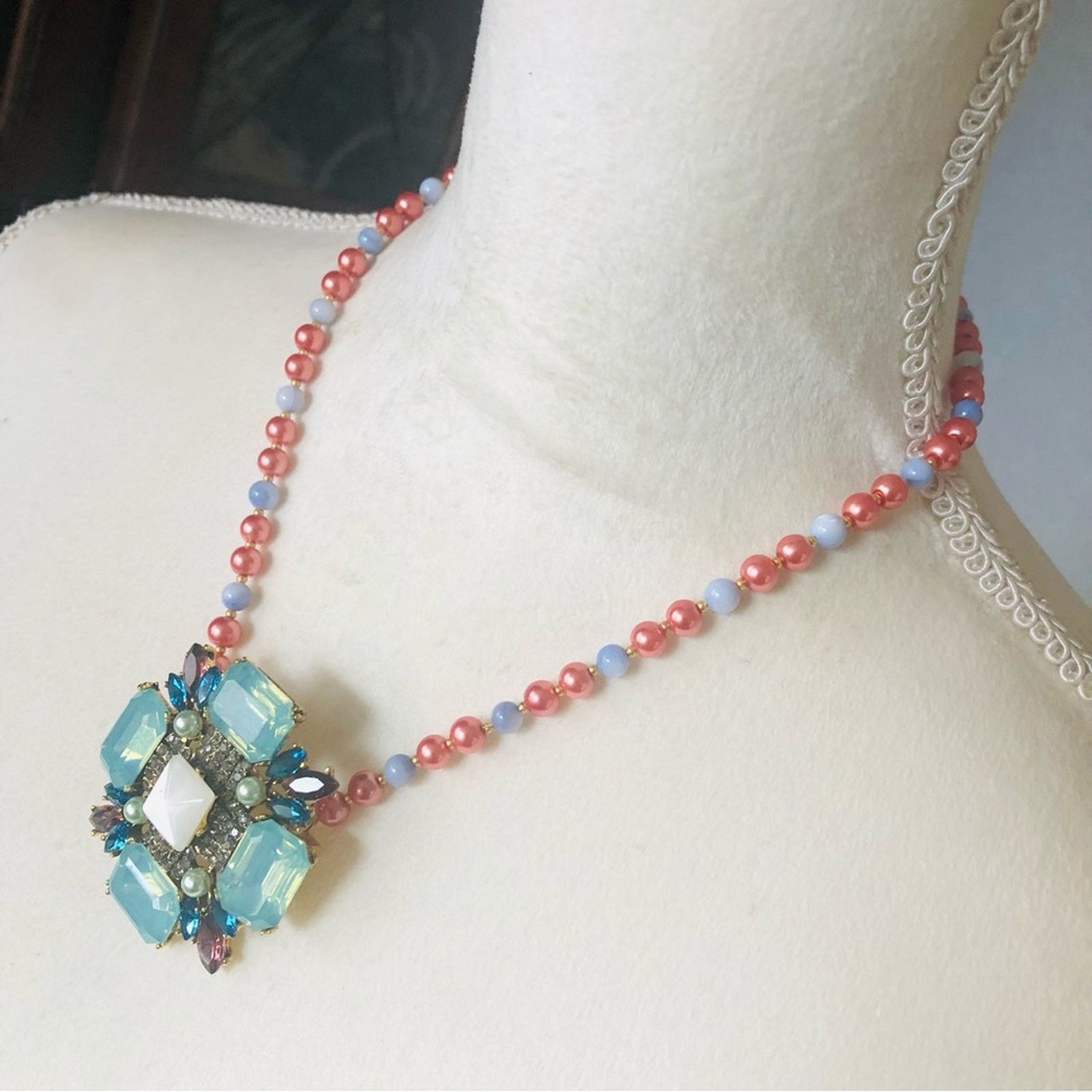Handmade Handcrafted repurpose glass stone Pearl necklace Size ONE SIZE - 4 Thumbnail