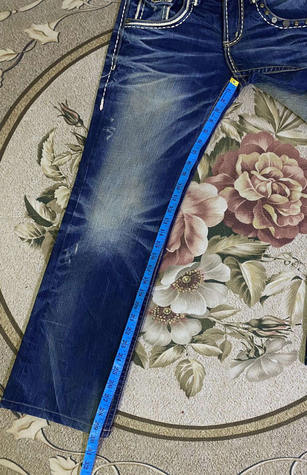 If Six Was Nine Vintage Yoshitomo Nara Lolita Distressed Denim Size US 32 / EU 48 - 22 Thumbnail