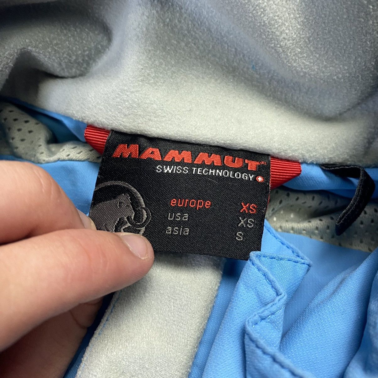 Mammut Men’s Mammut Small Basic logo outdoor streetwear jacket Size US XS / EU 42 / 0 - 14 Thumbnail