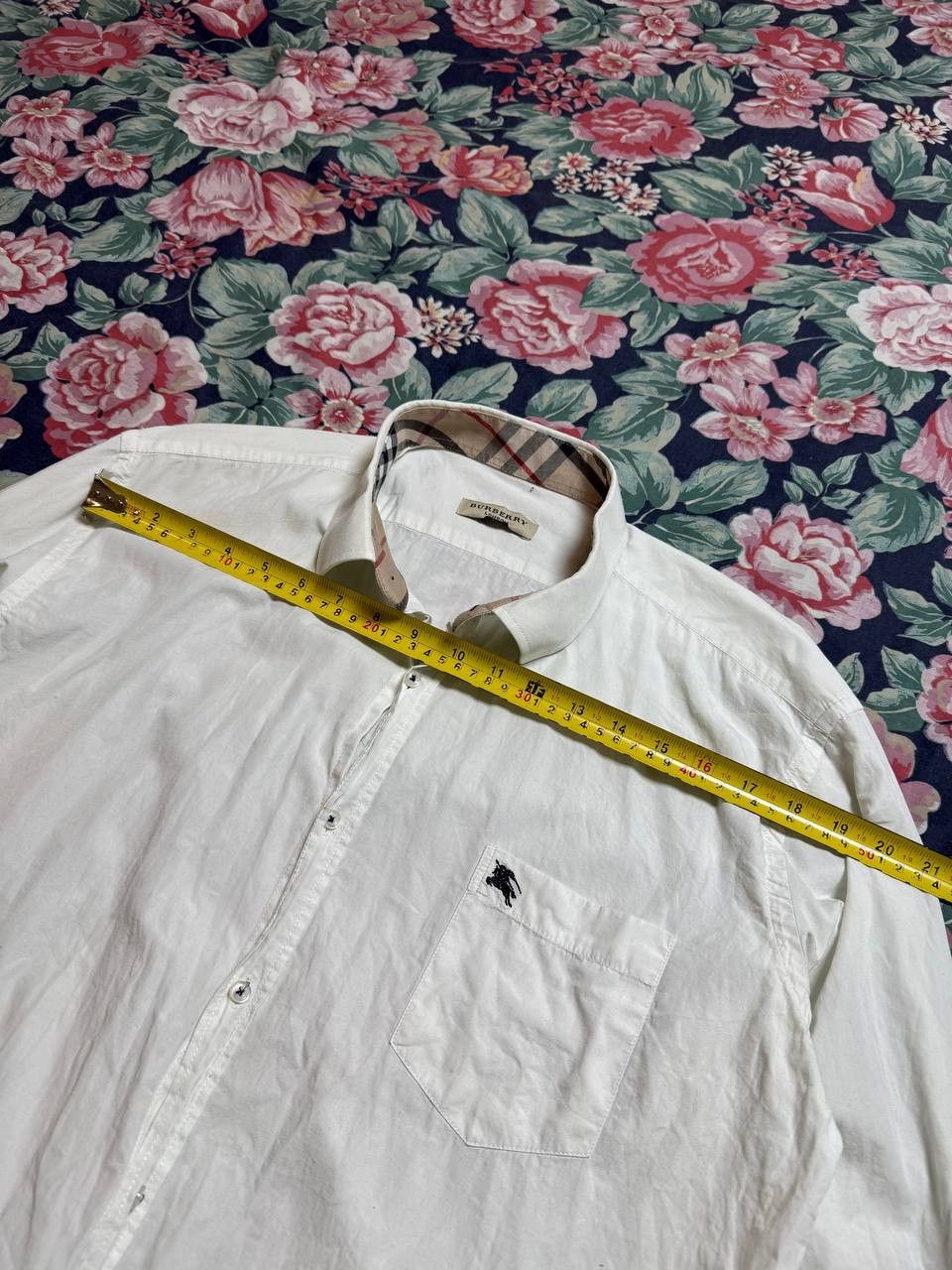 Burberry Vintage Burberry Embroidered Logo Button Up Shirt Size US XL / EU 56 / 4 - 10 Thumbnail