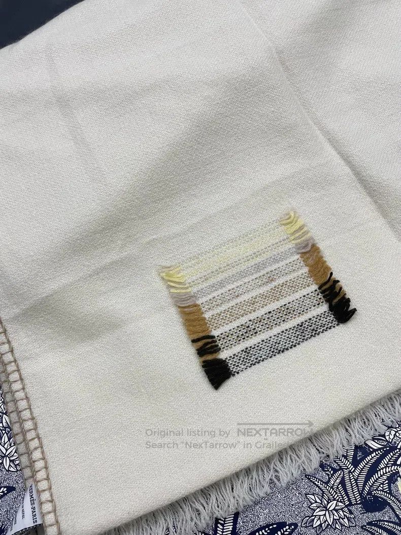 Hermes Hermes Beige Cashmere Fringe Scarf Size ONE SIZE - 2 Thumbnail