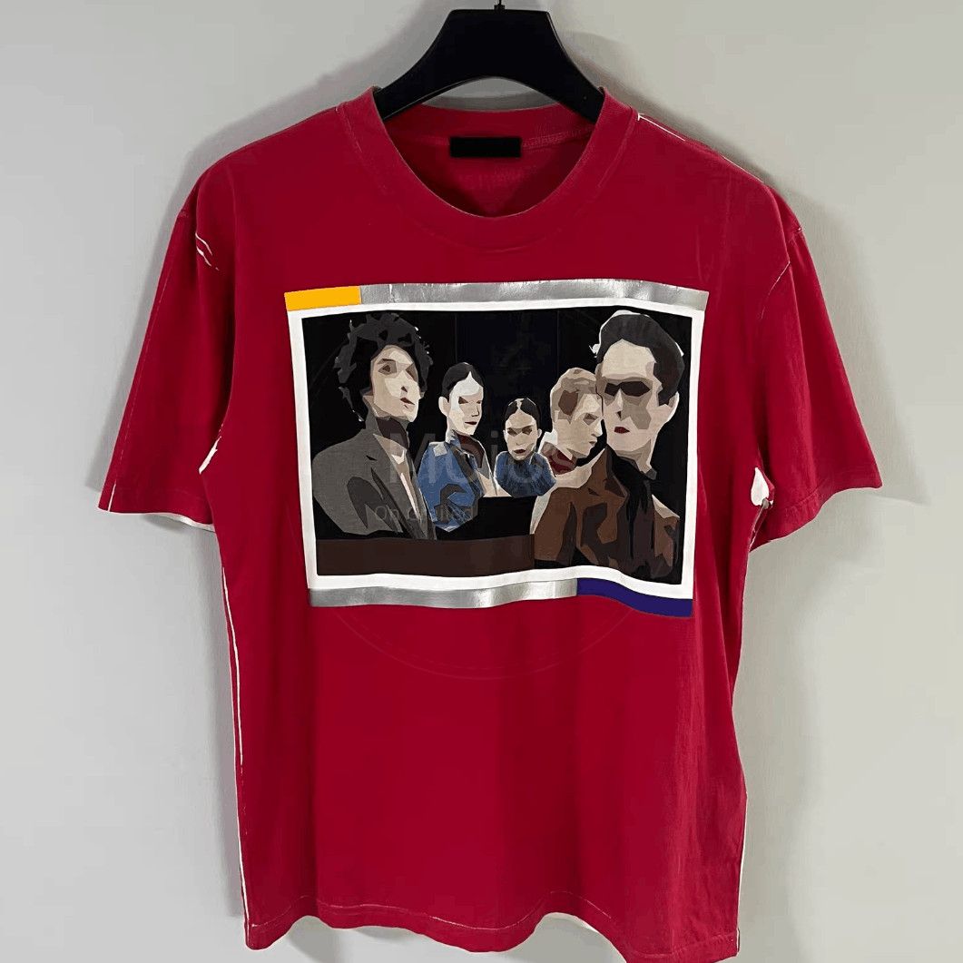 Prada Sz L Prada Figures Painting Red Tee Size US L / EU 52-54 / 3 - 1 Thumbnail