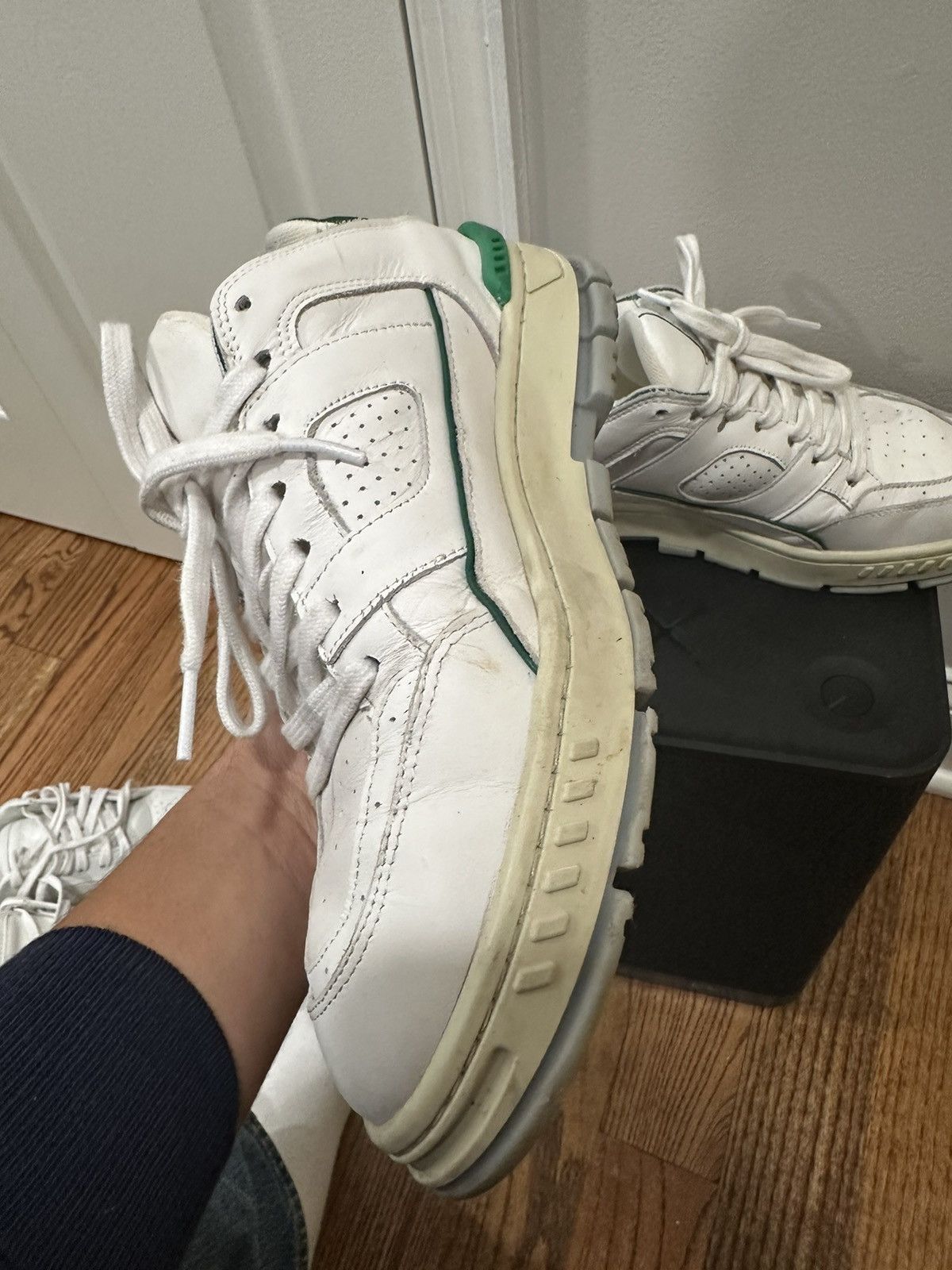 Axel Arigato AXEL ARIGATO AREA LO SNEAKERS Size US 8 / EU 41 - 4 Thumbnail